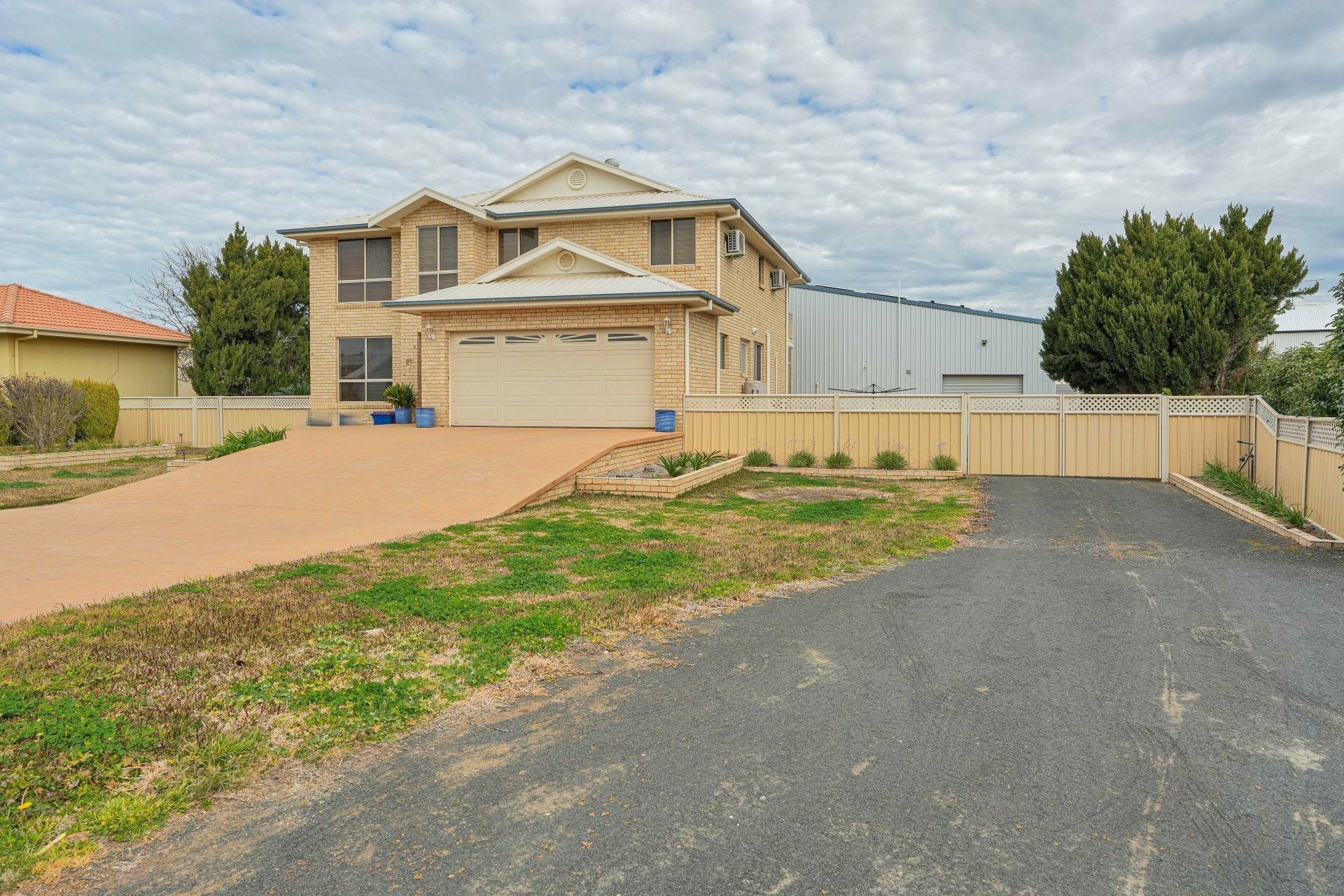 27 Bowden Fletcher Drive — photo from LJ Hooker Narromine