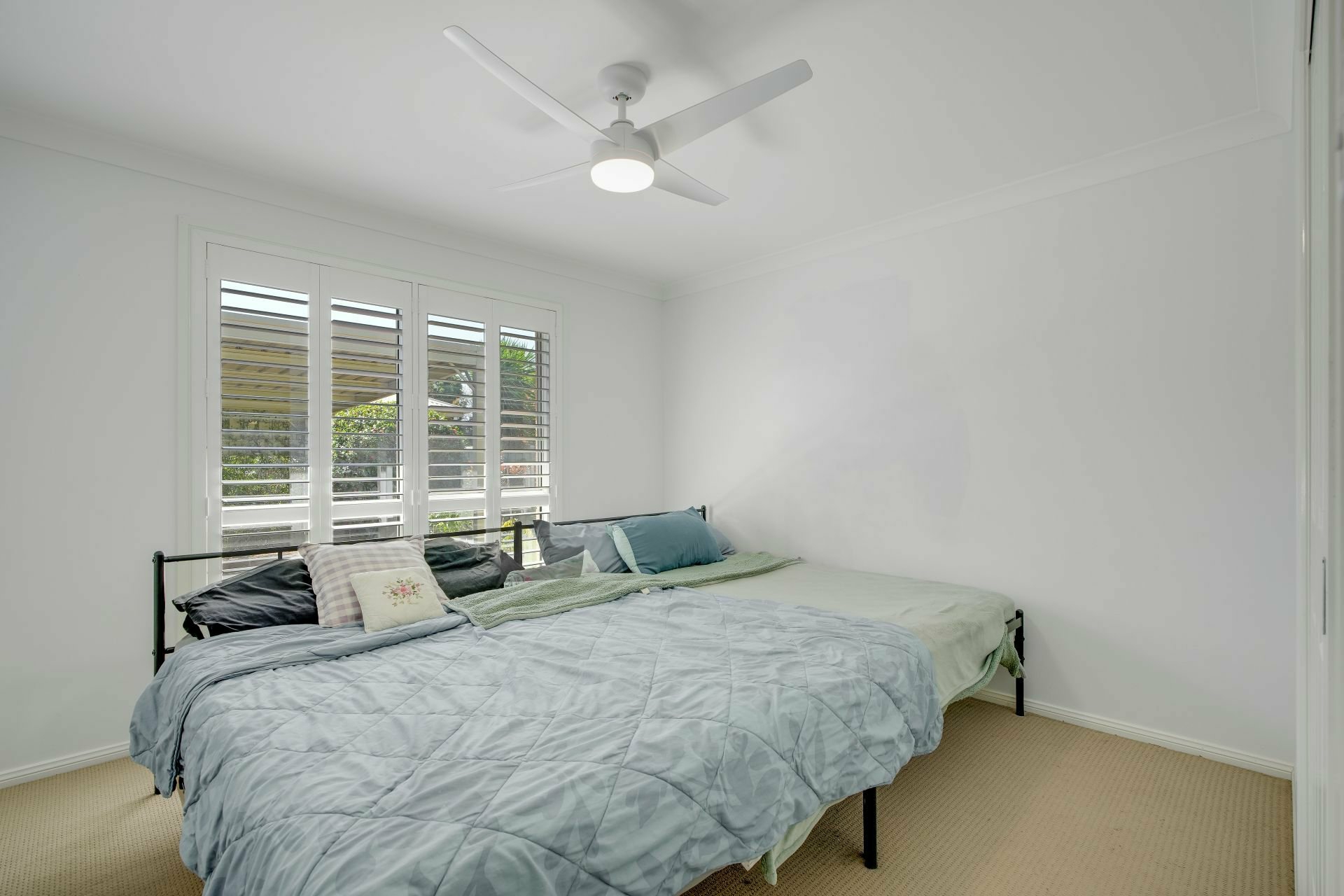 96 Sheraton Road — photo 7 of 12