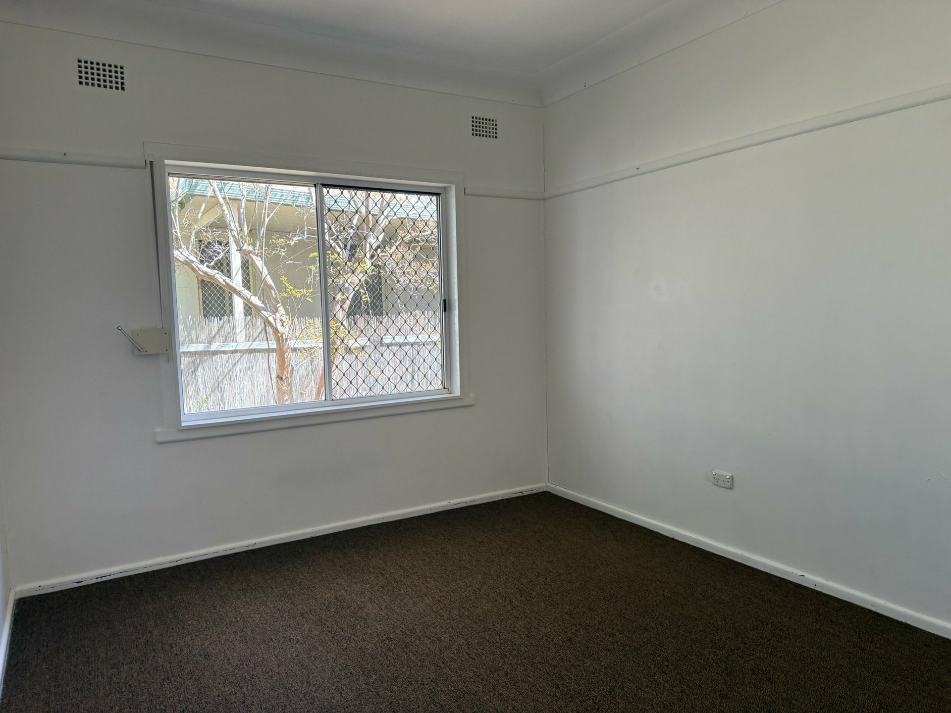 40 East Street — photo 5 of 10