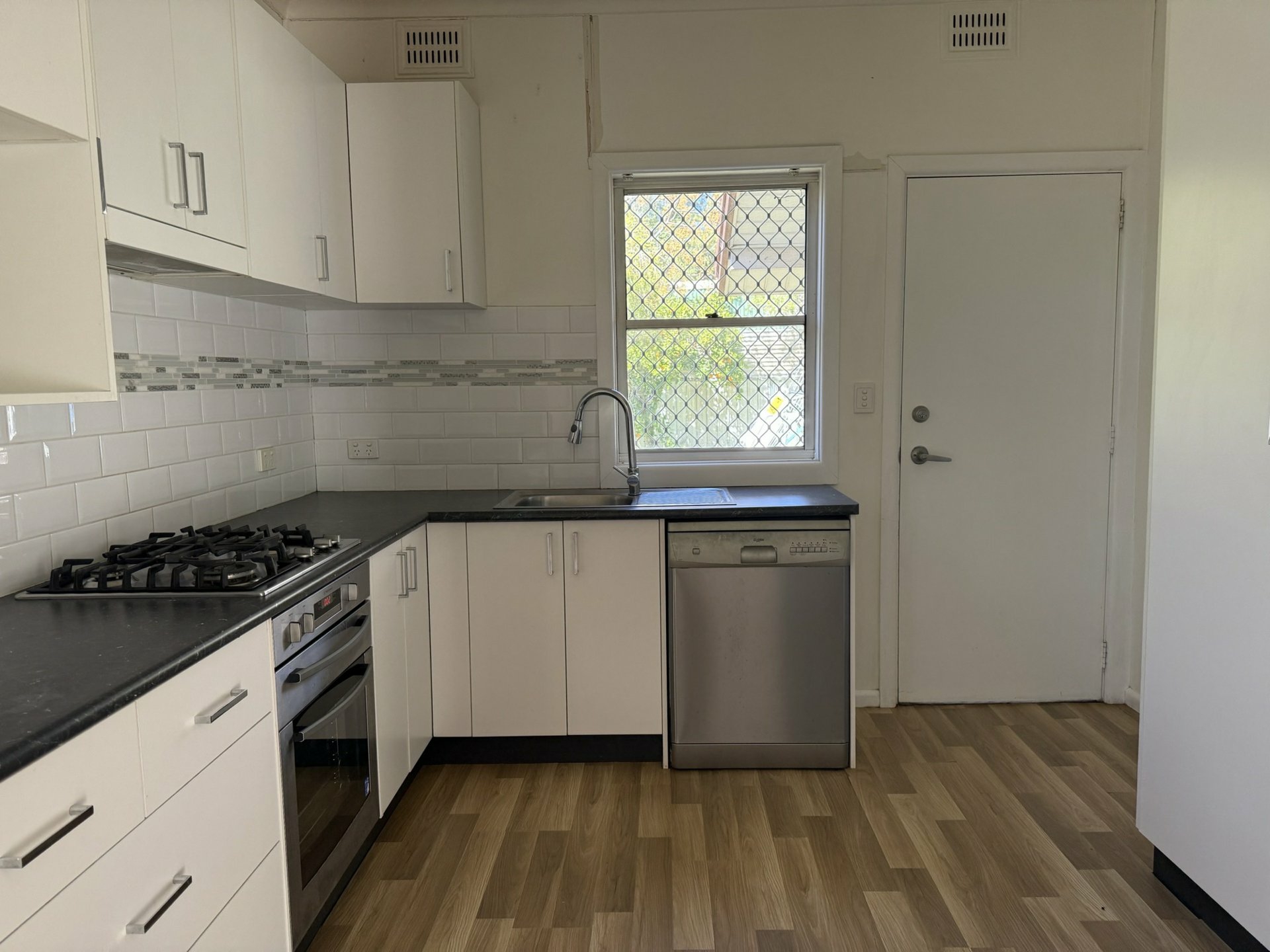 40 East Street — photo 6 of 10