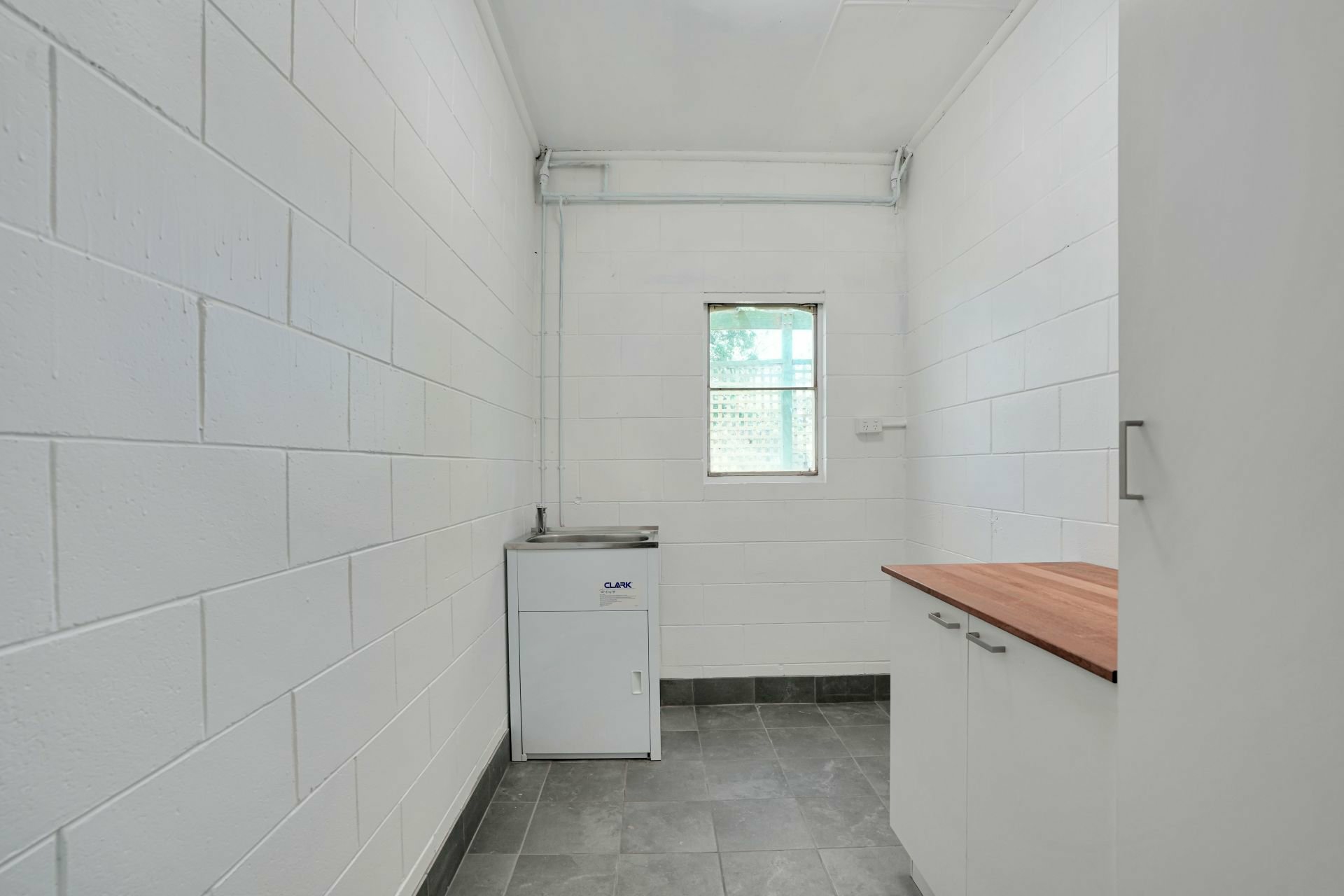 110 Webbs Siding Road — photo 8 of 19