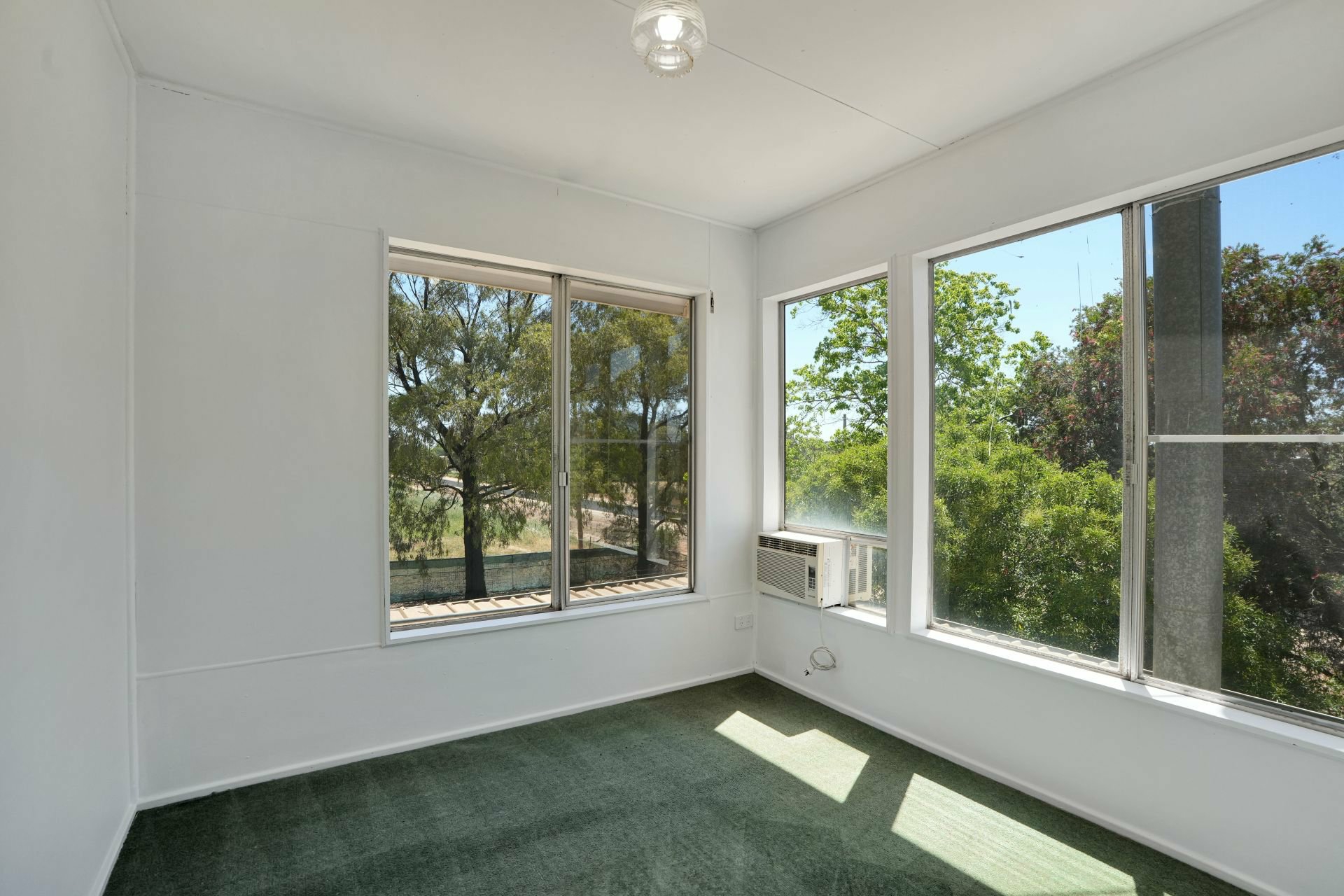 110 Webbs Siding Road — photo 10 of 19