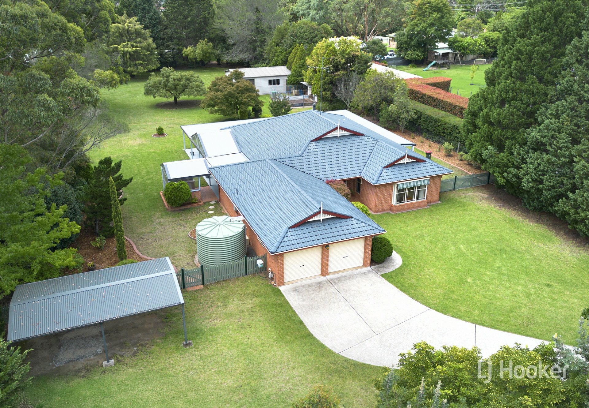 10-12 Norma Close, BARGO
