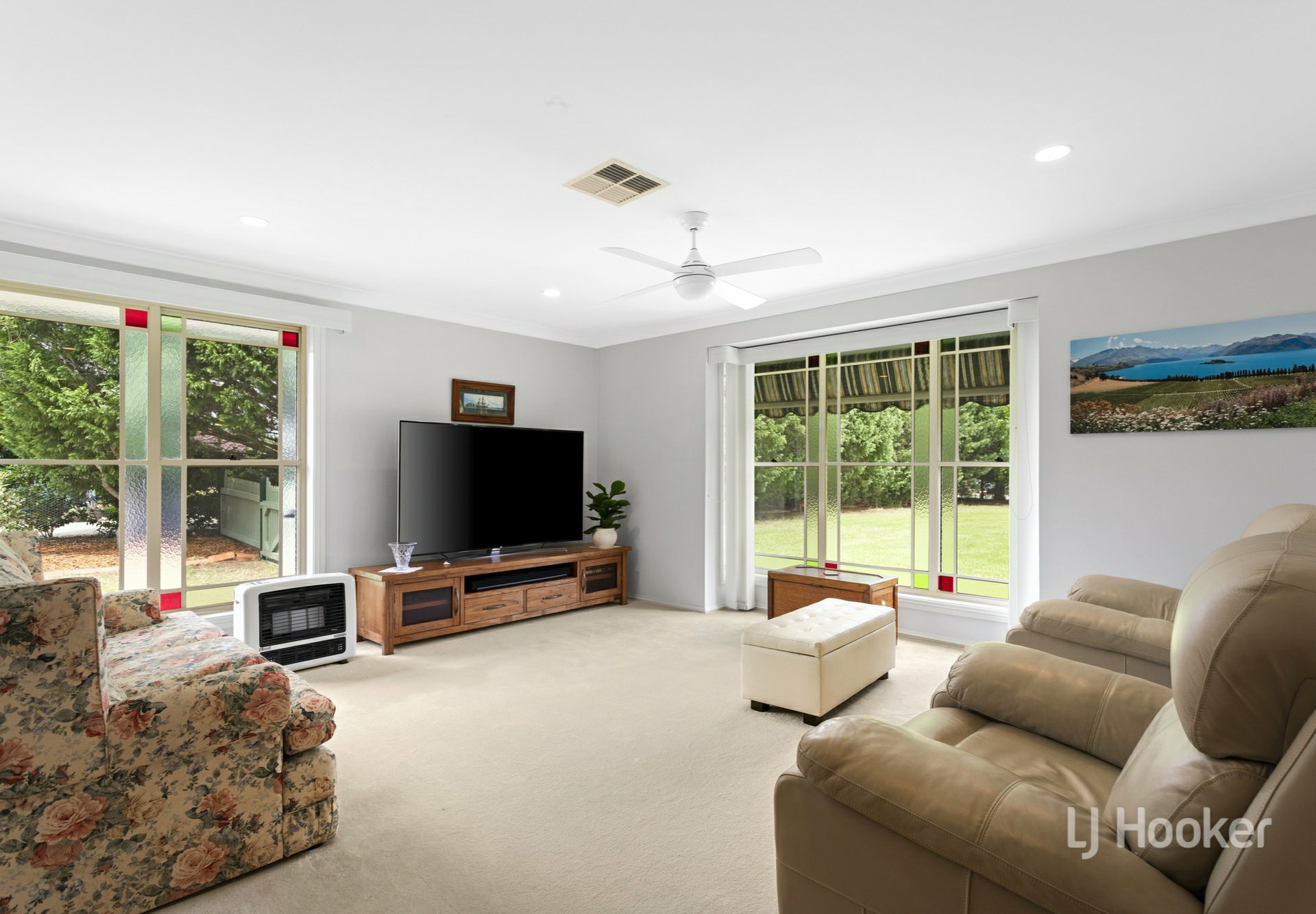 10-12 Norma Close, BARGO