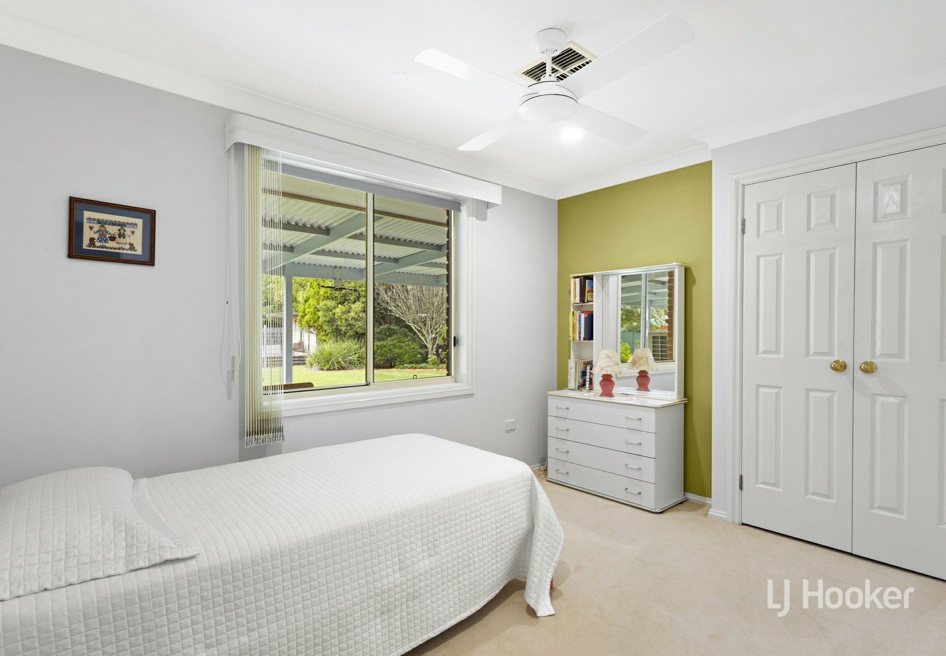 10-12 Norma Close, BARGO