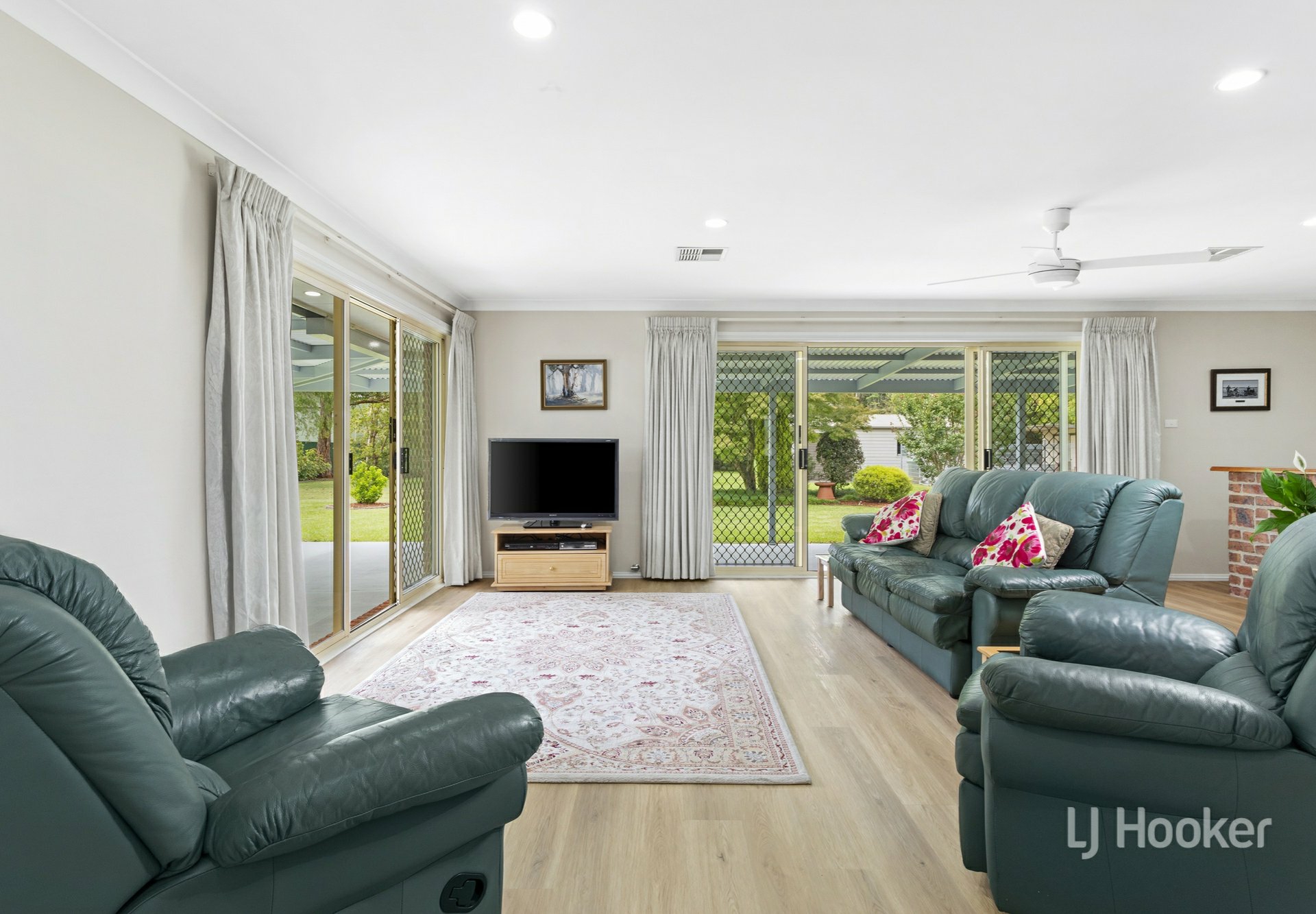 10-12 Norma Close, BARGO