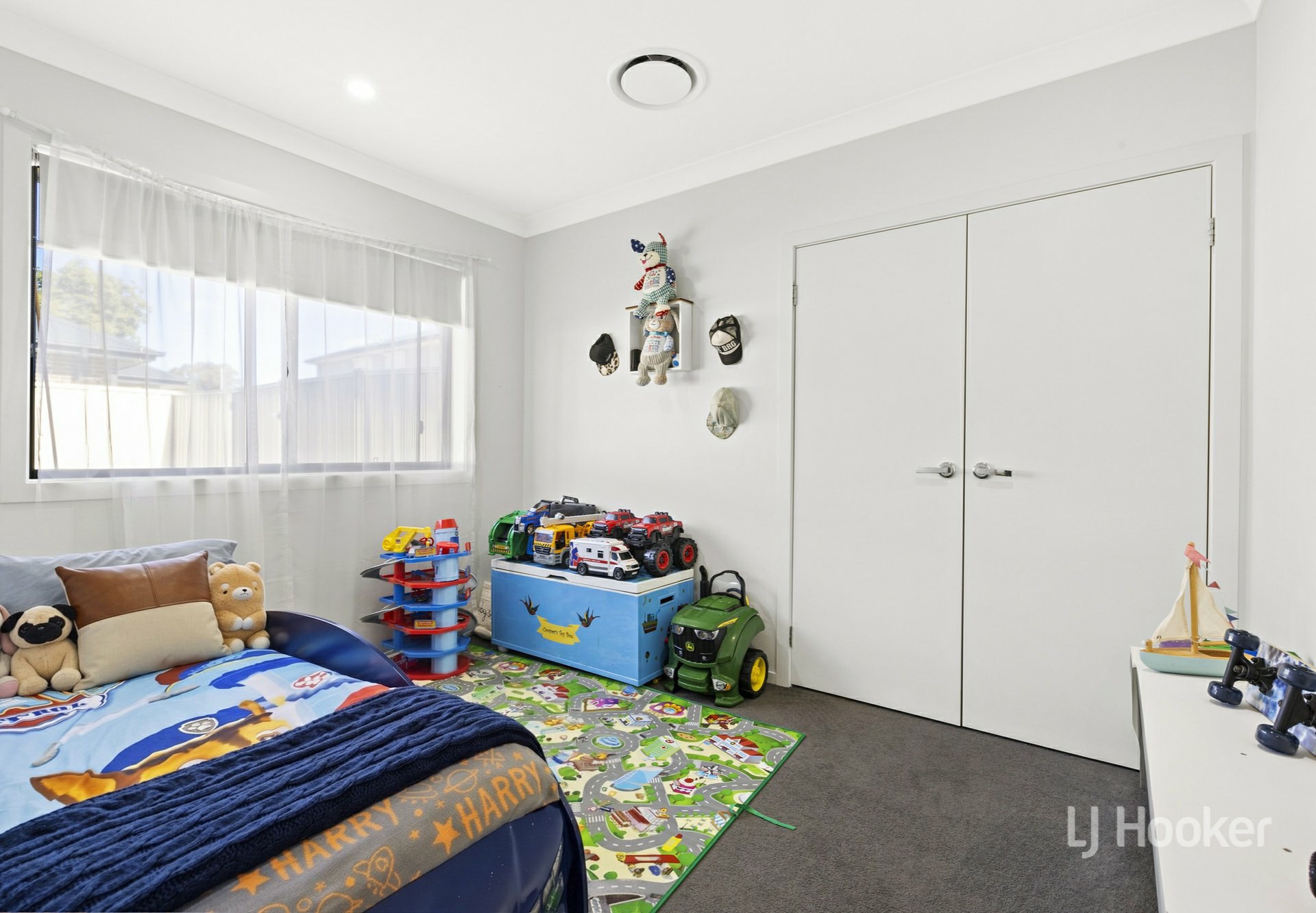 13B Park Street — photo 14 of 22