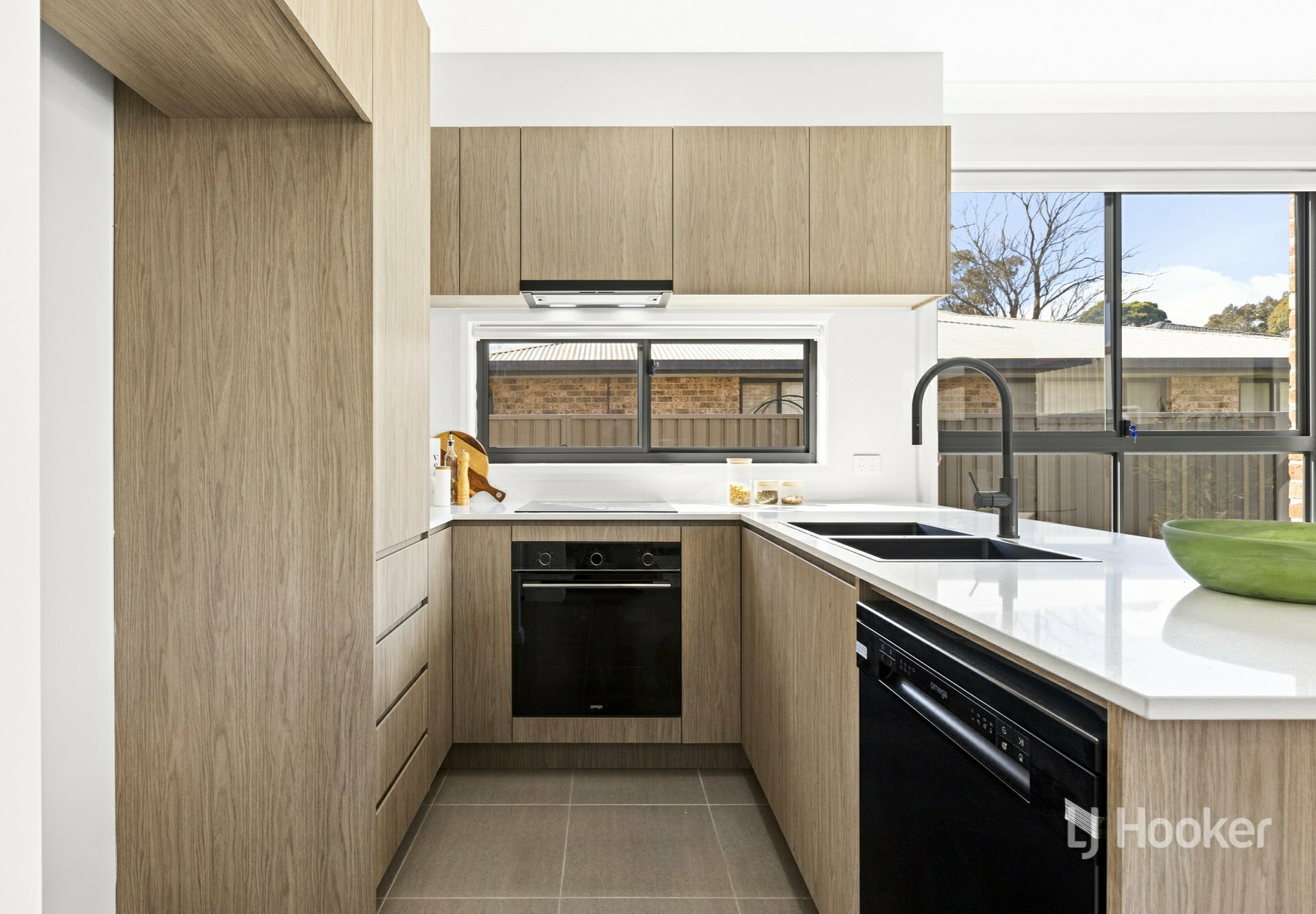 Unit 1 76 York Street — photo 16 of 19