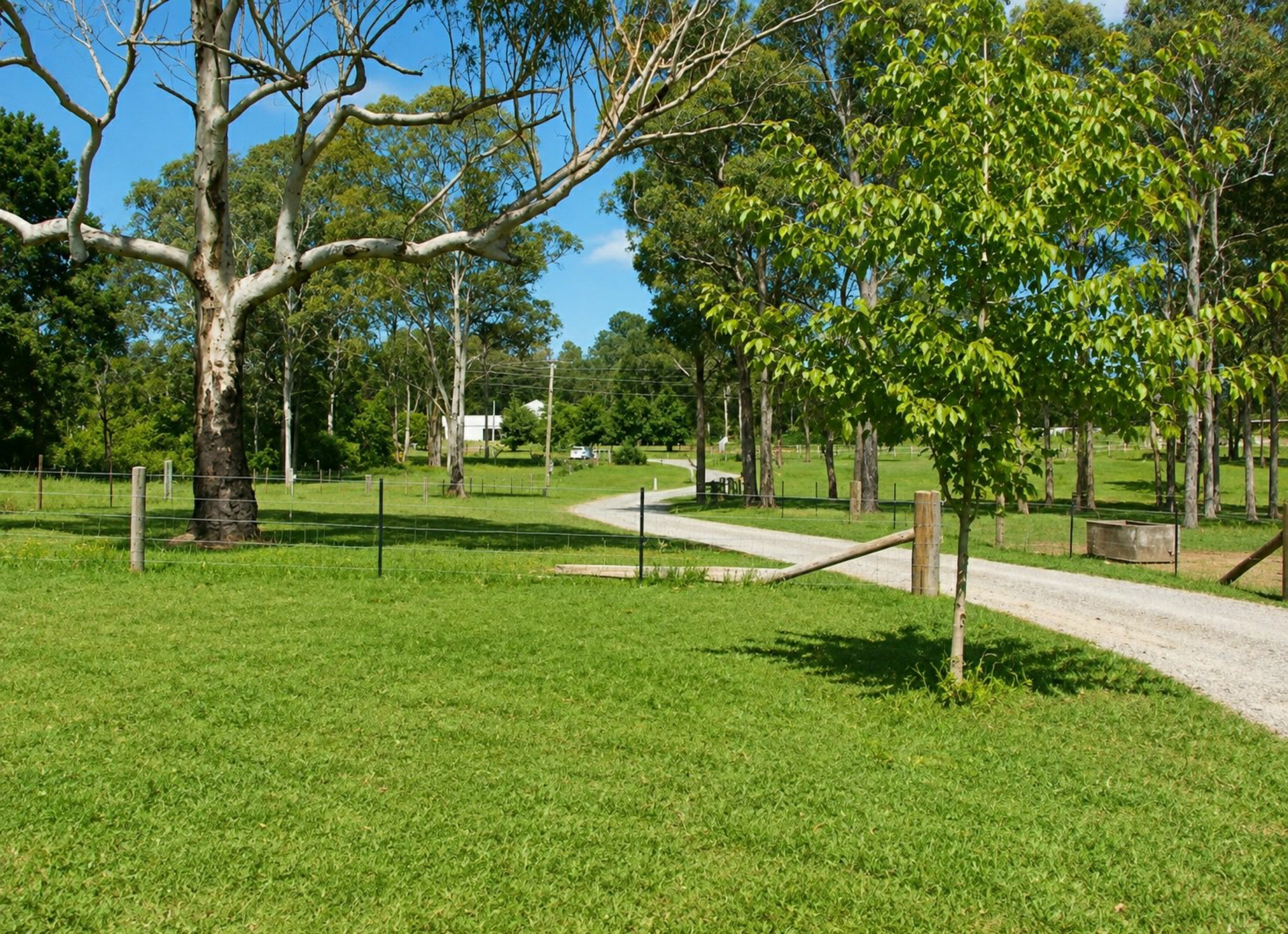 29 Great Sourthern Road — photo 9 of 19