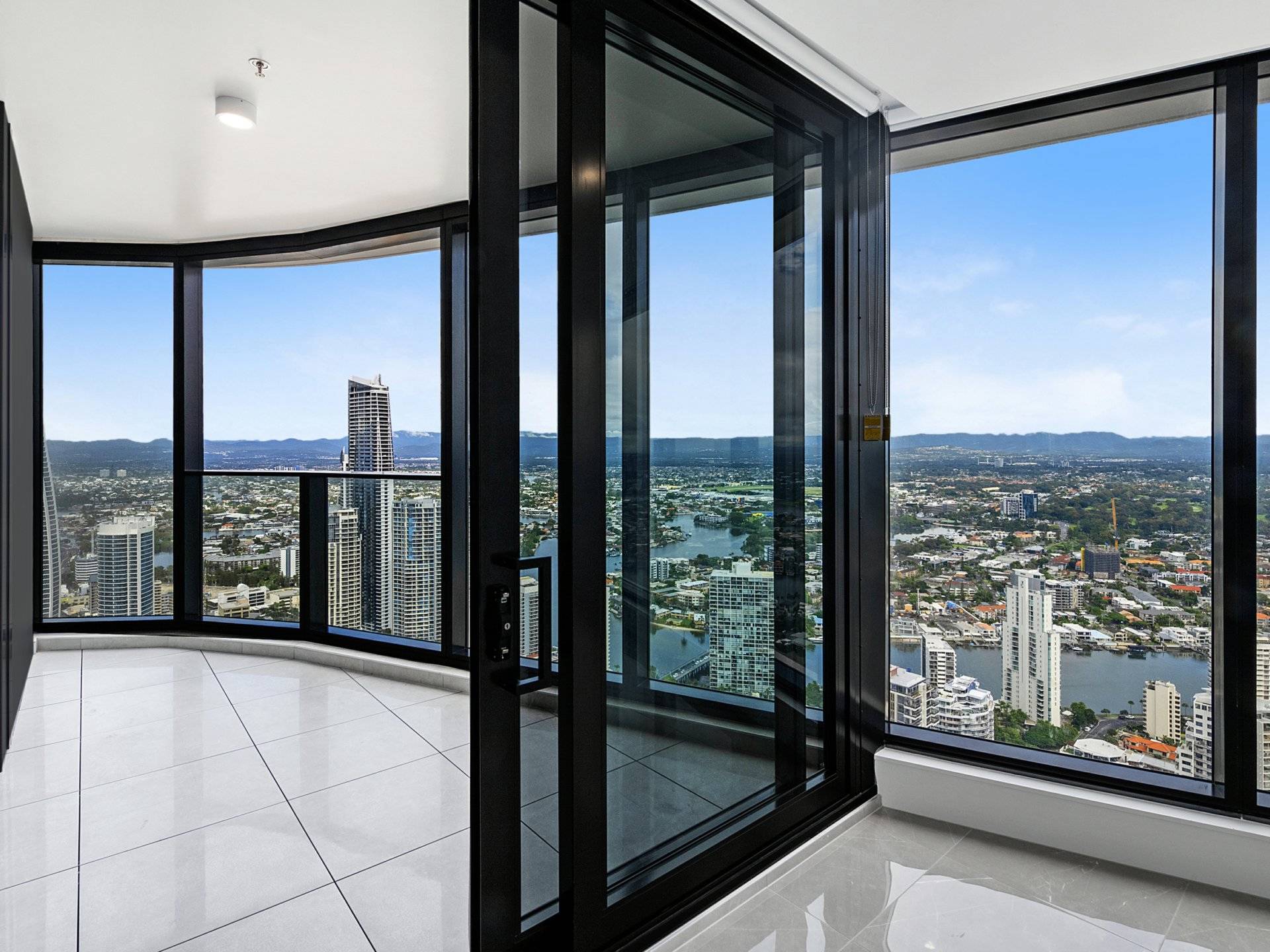 84 The Esplanade, SURFERS PARADISE