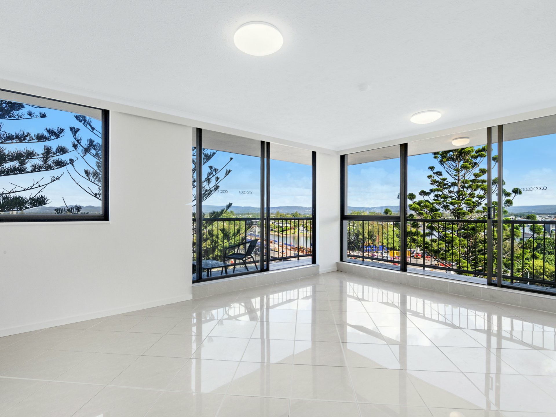 Unit 28/43 Enderley Avenue, Surfers Paradise