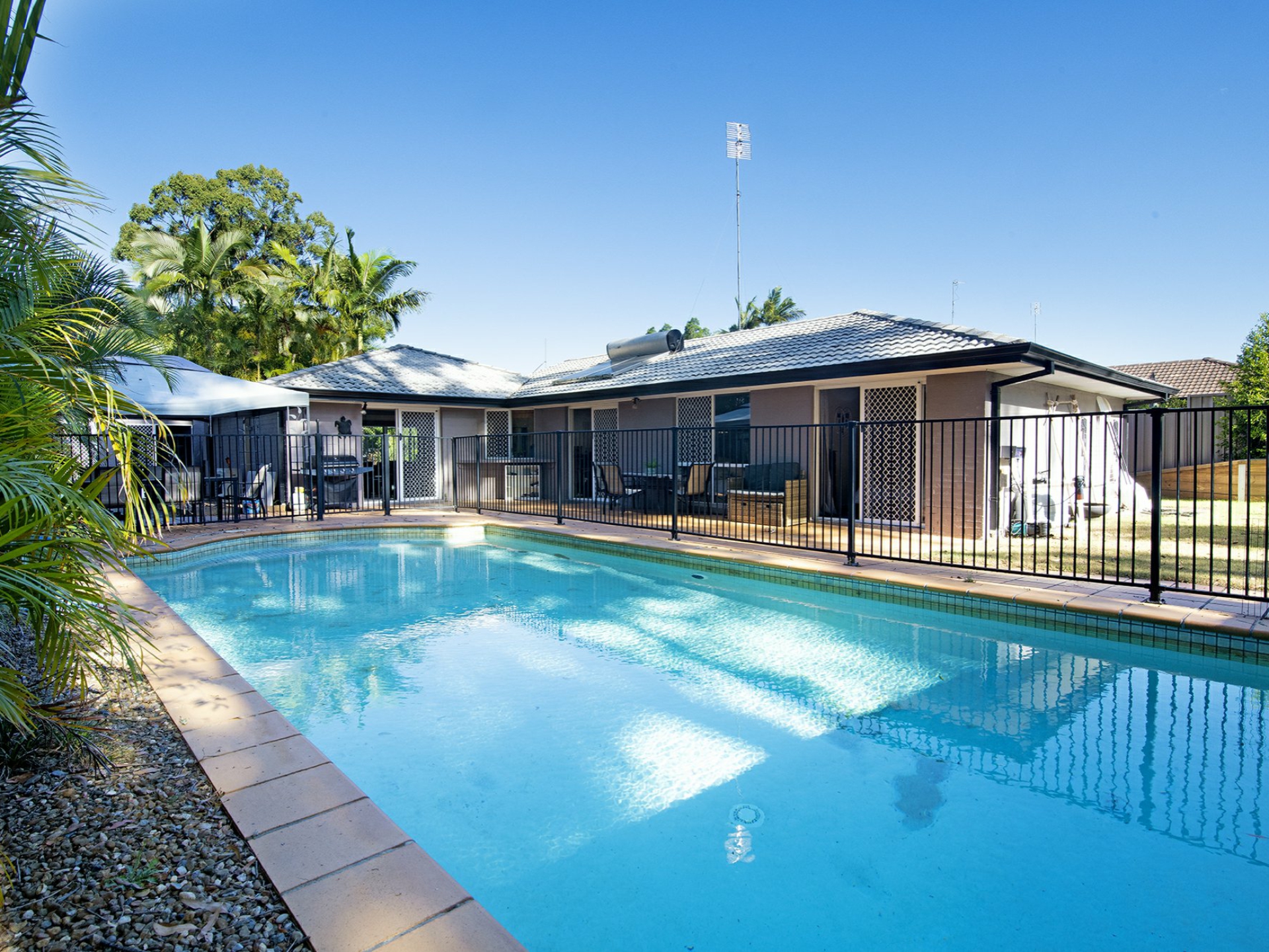 27 Manly Drive, Robina