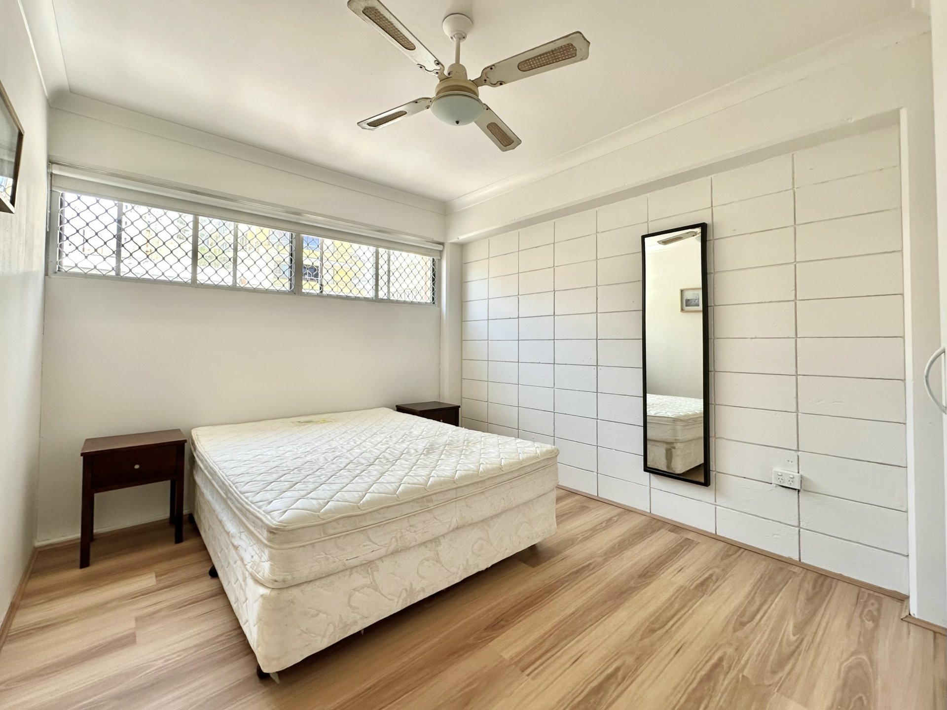 Unit 210/3155 Surfers Paradise Boulevard, SURFERS PARADISE