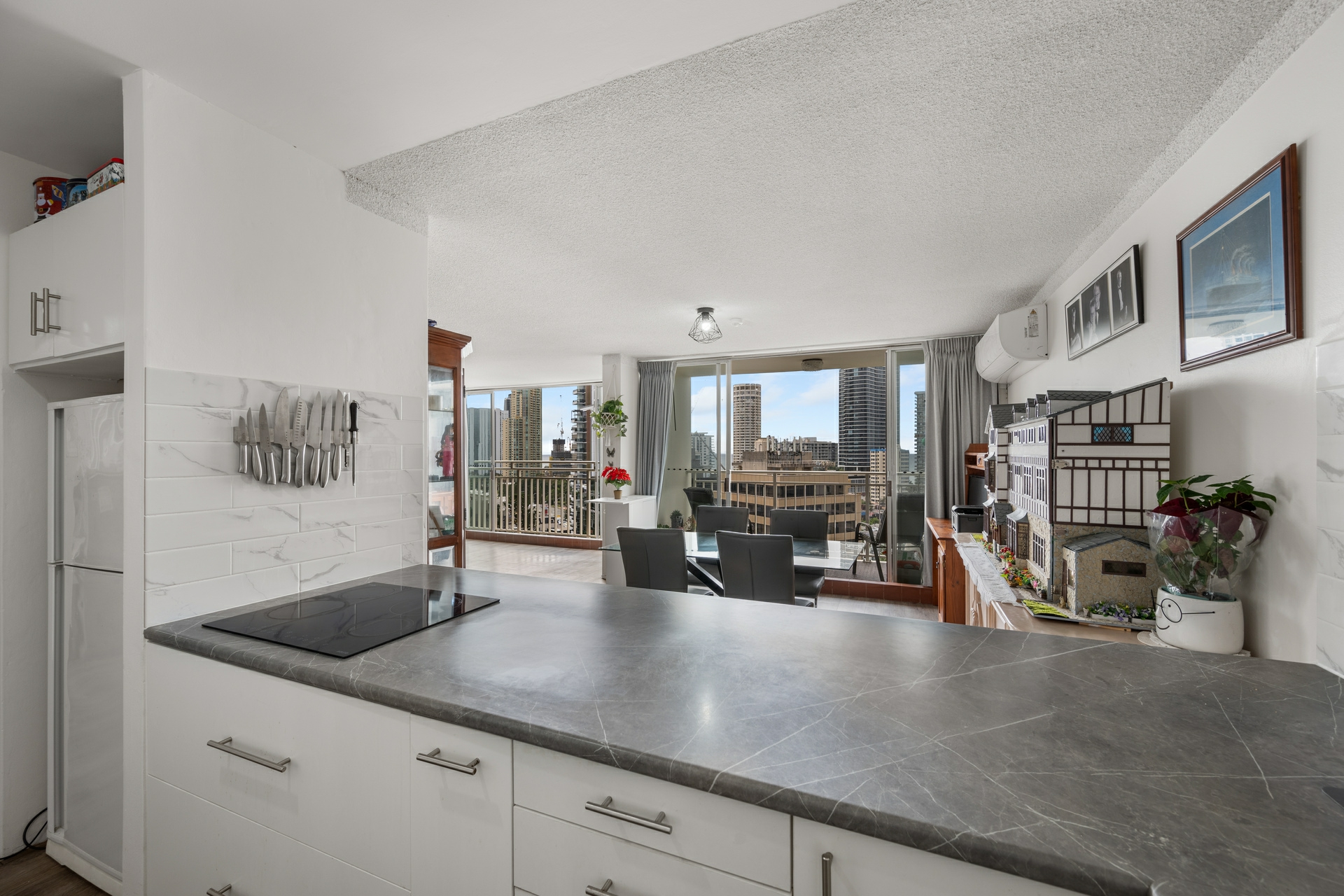 13C/2 Riverview Parade, SURFERS PARADISE