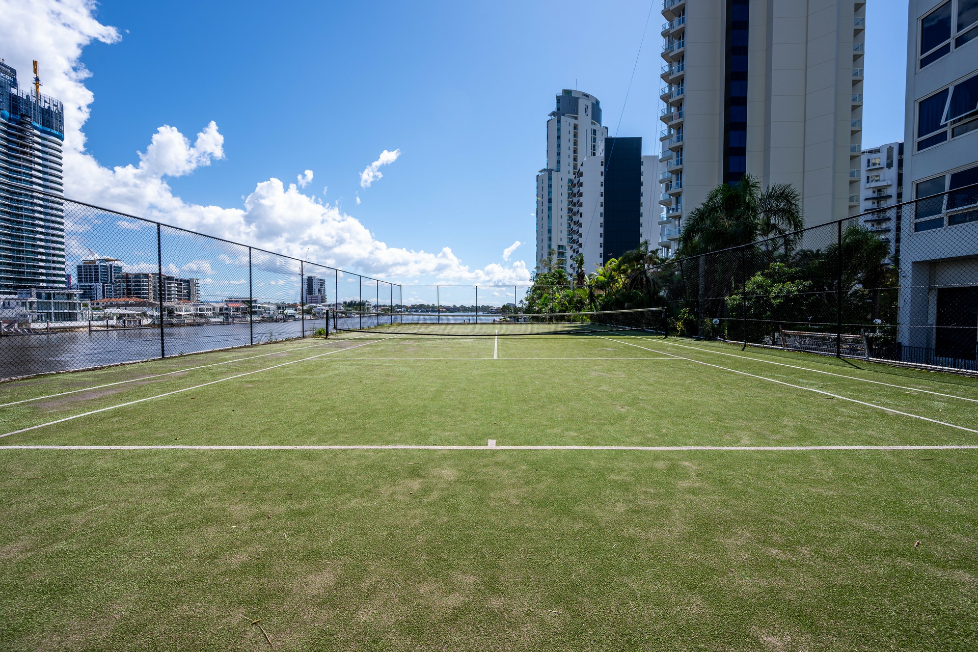 13C/2 Riverview Parade, SURFERS PARADISE