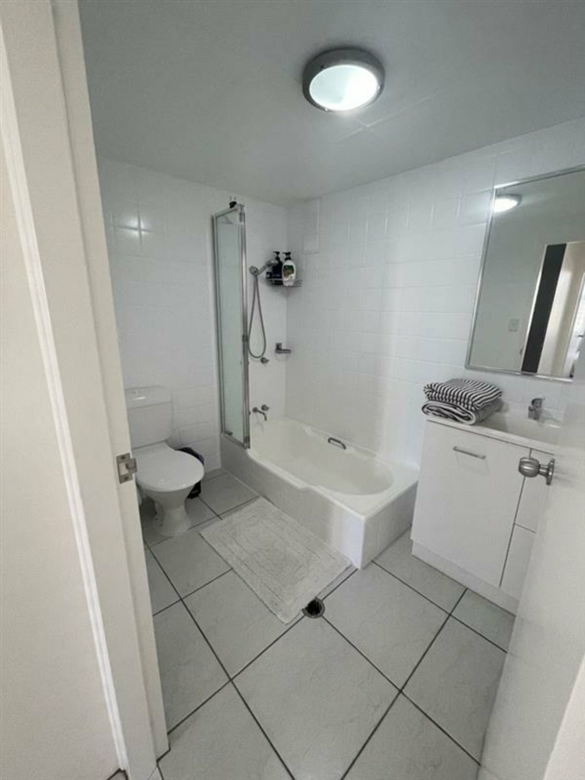 4 Clifford Street, SURFERS PARADISE