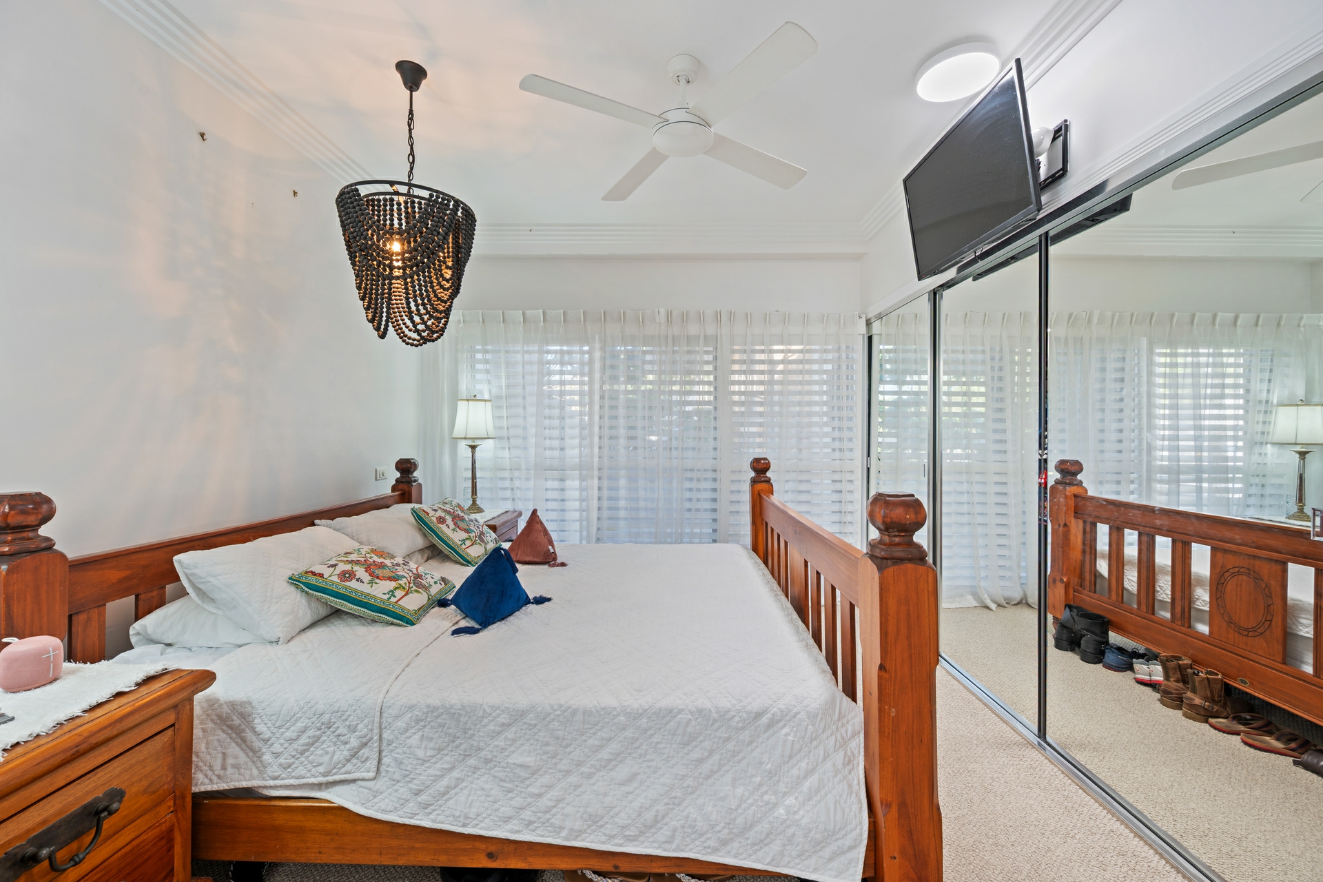 4/8 Parnoo Street, SURFERS PARADISE