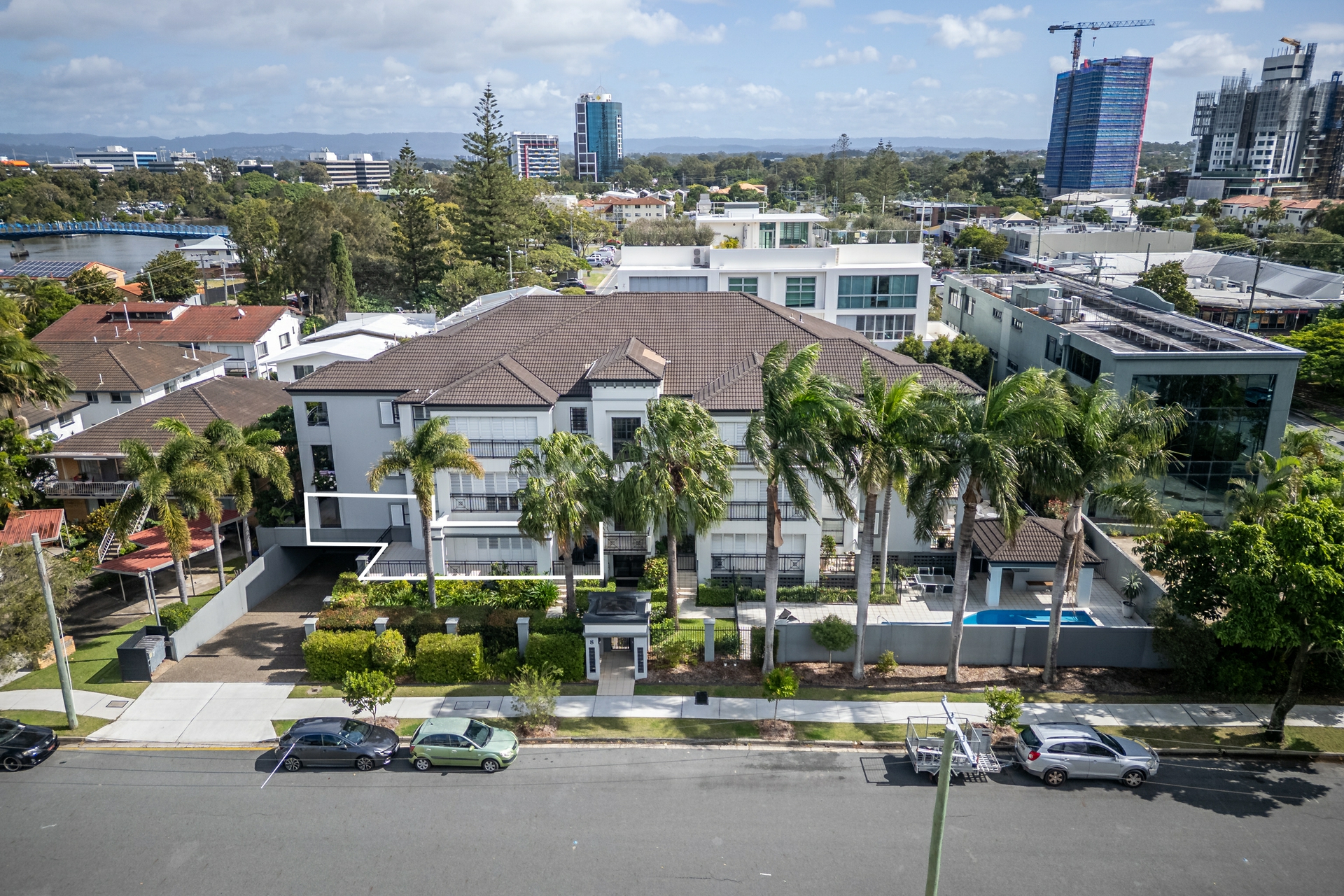 4/8 Parnoo Street, SURFERS PARADISE