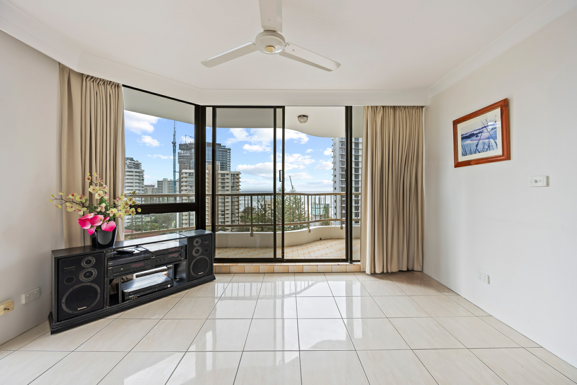 33/19 Aubrey Street, SURFERS PARADISE