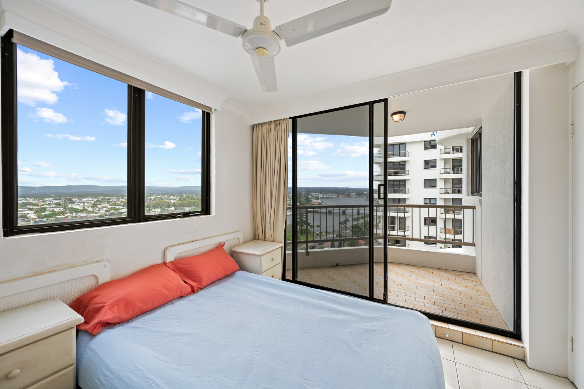 33/19 Aubrey Street, SURFERS PARADISE
