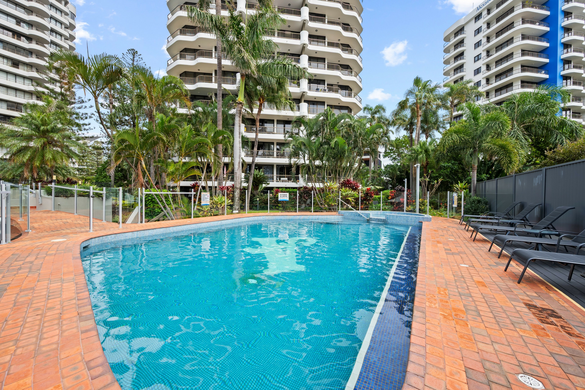 33/19 Aubrey Street, SURFERS PARADISE