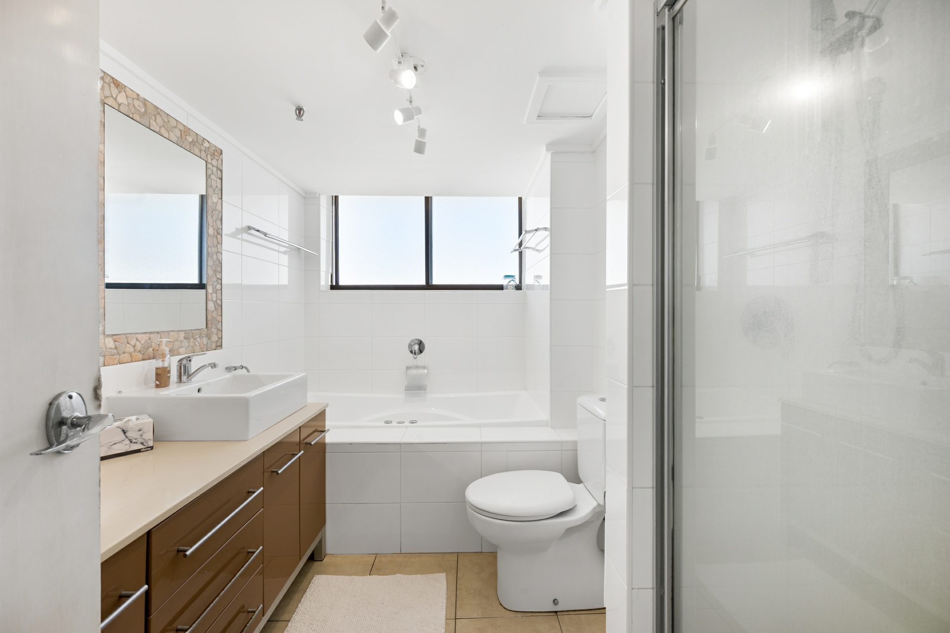 22A/80 The Esplanade, SURFERS PARADISE