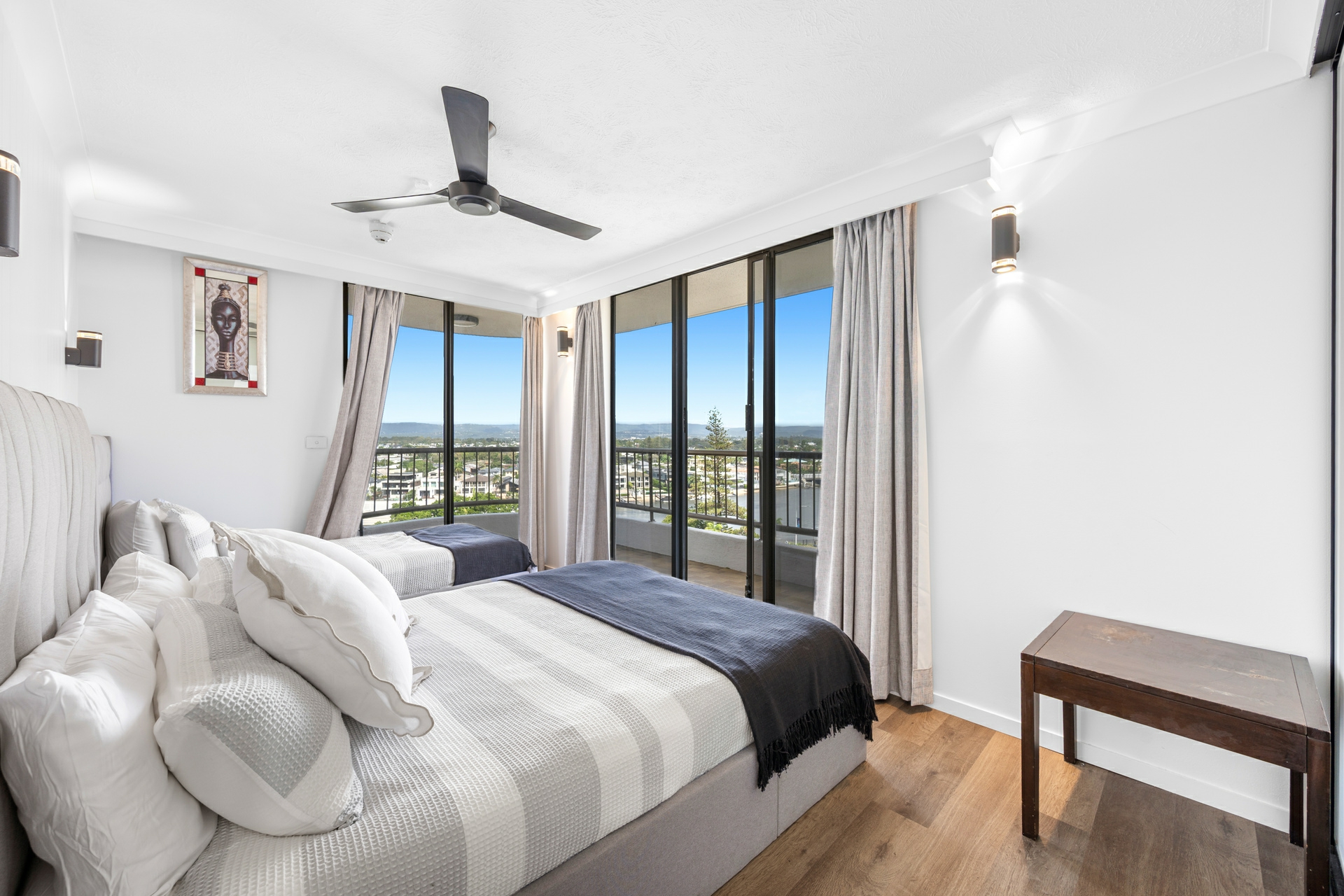 32/2943 Surfers Paradise Boulevard — photo 10 of 30