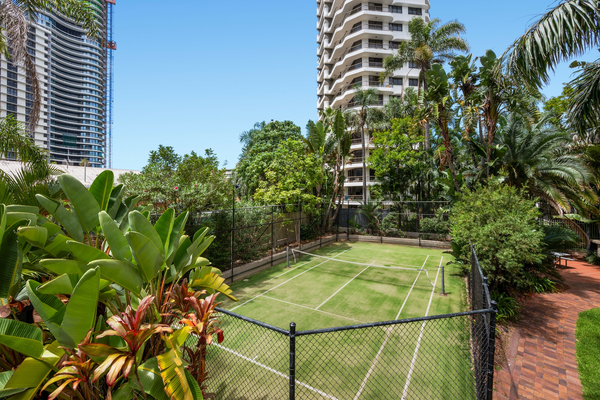 32/2943 Surfers Paradise Boulevard — photo 25 of 30