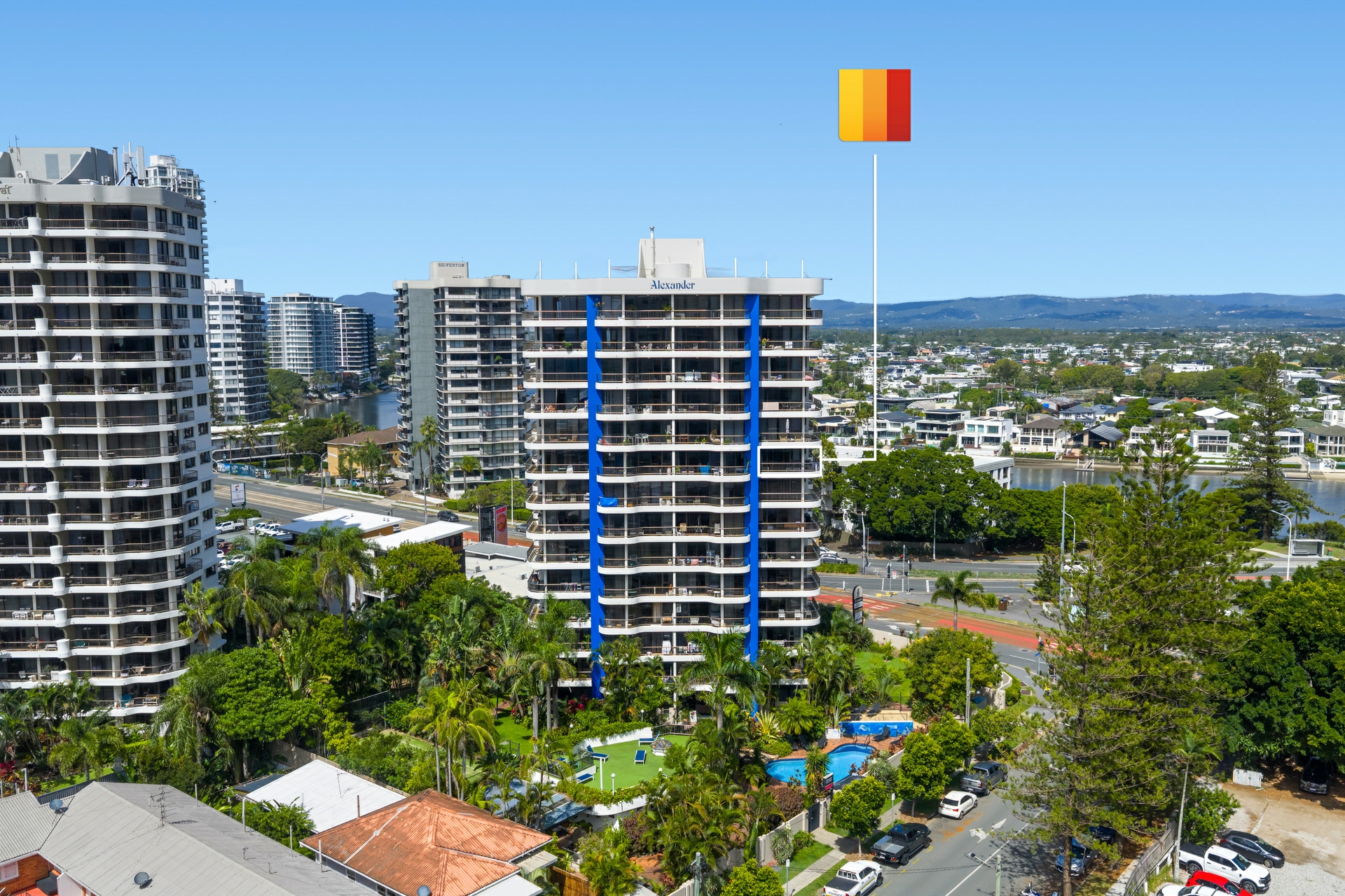 32/2943 Surfers Paradise Boulevard — photo 26 of 30