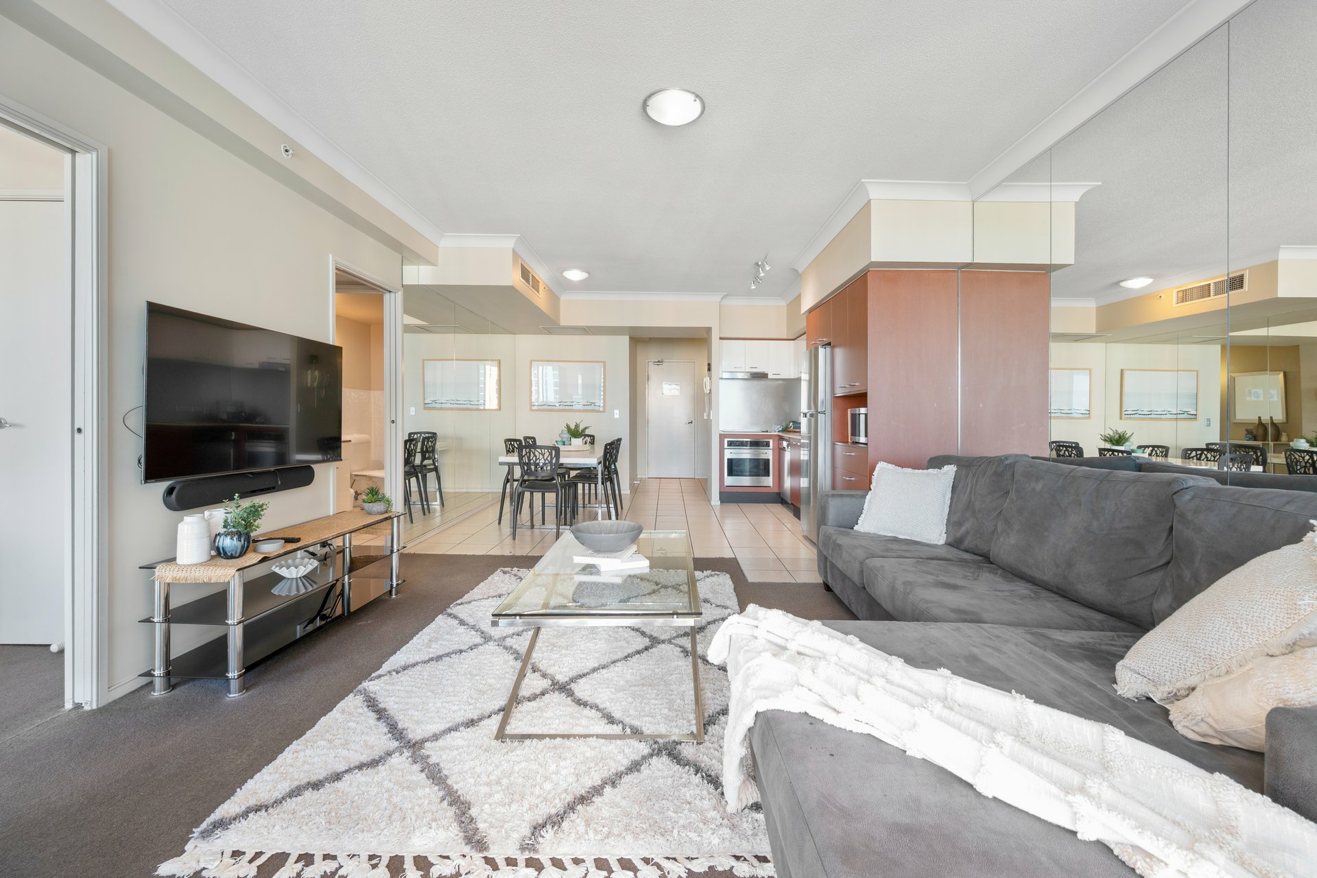 3236/23 Ferny Avenue — photo 8 of 13