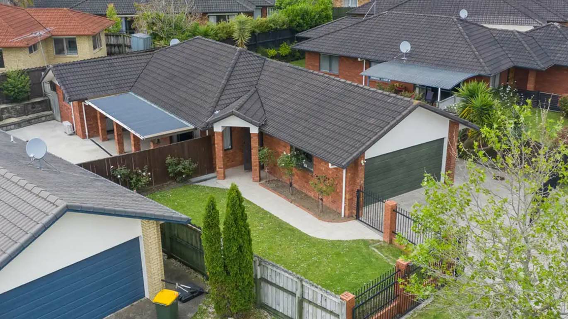 8 Carisbrook Crescent, PAPAKURA