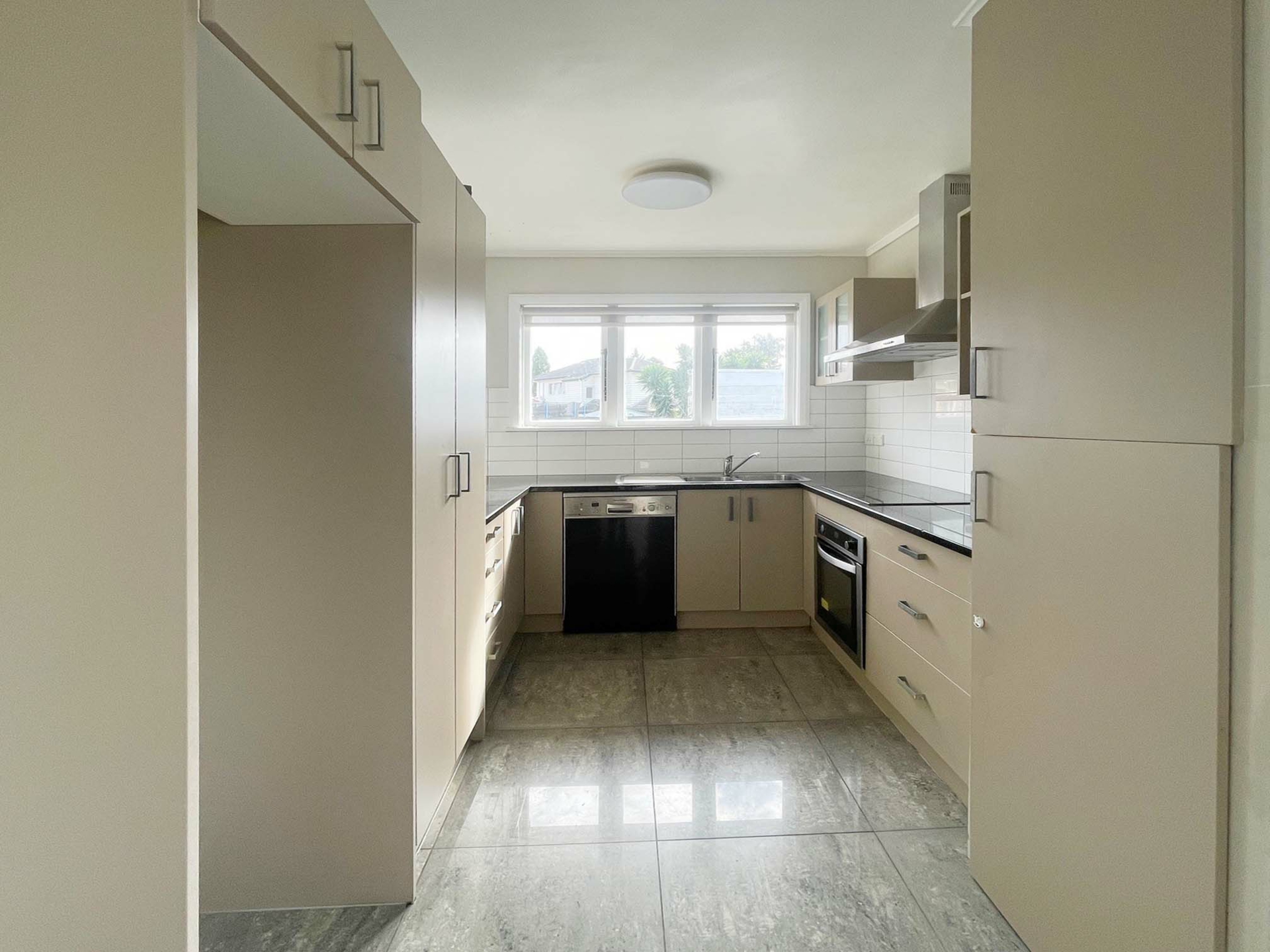 24 Sutton Crescent, PAPAKURA