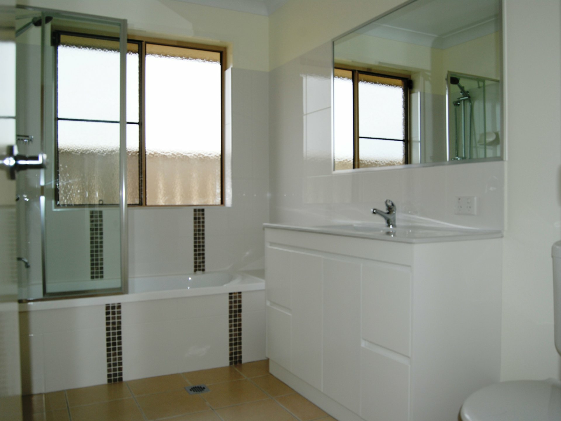 8a Lookout Place, WARWICK
