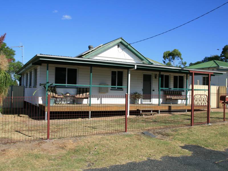14 Wilga Avenue, Warwick