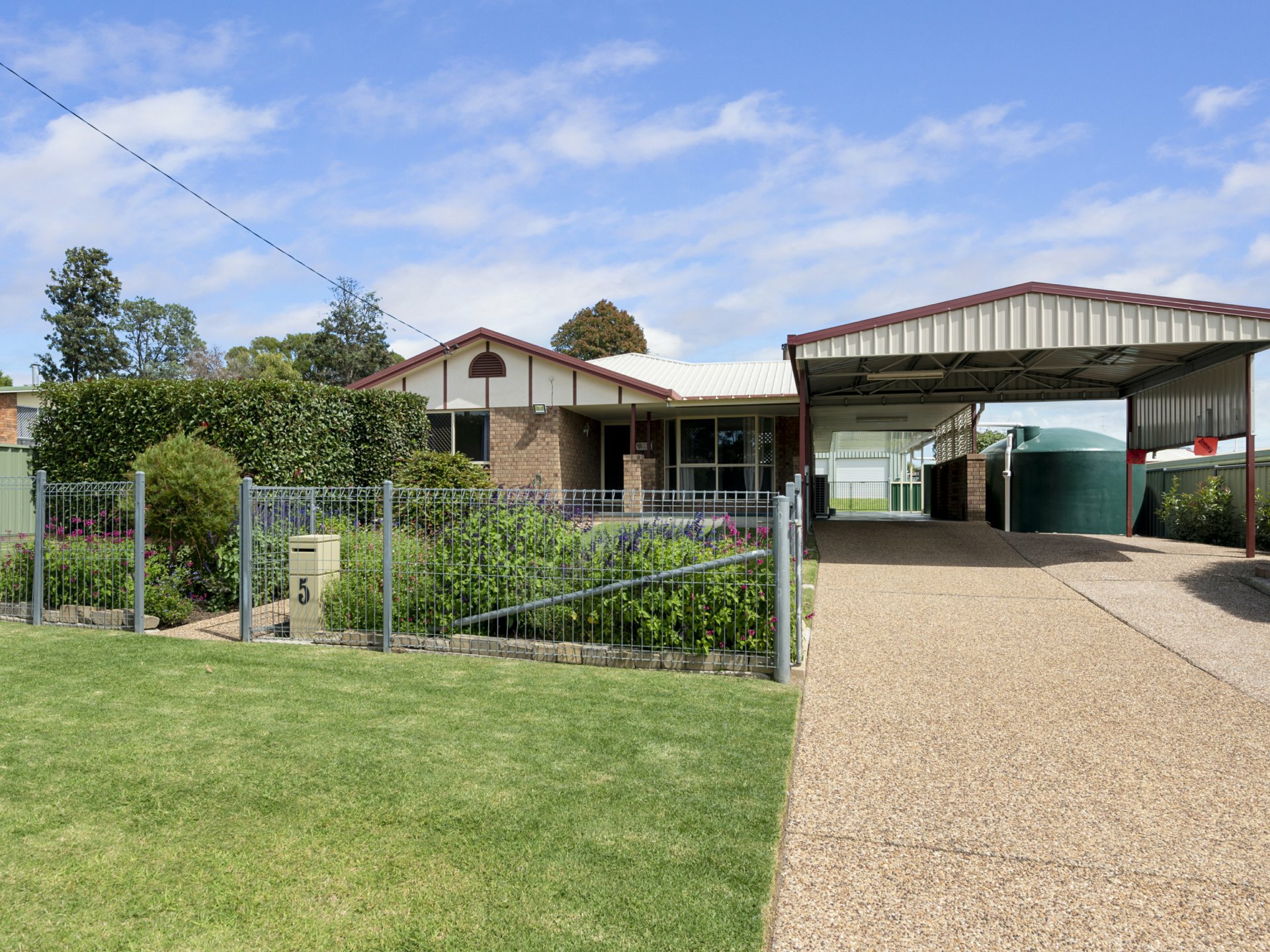 5 Tooth Street, WARWICK