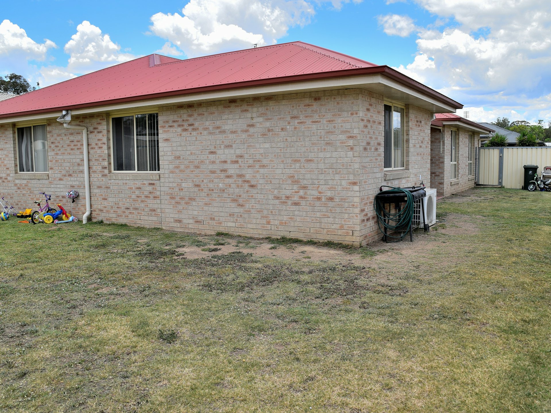 8 Rose Vale Court, Warwick