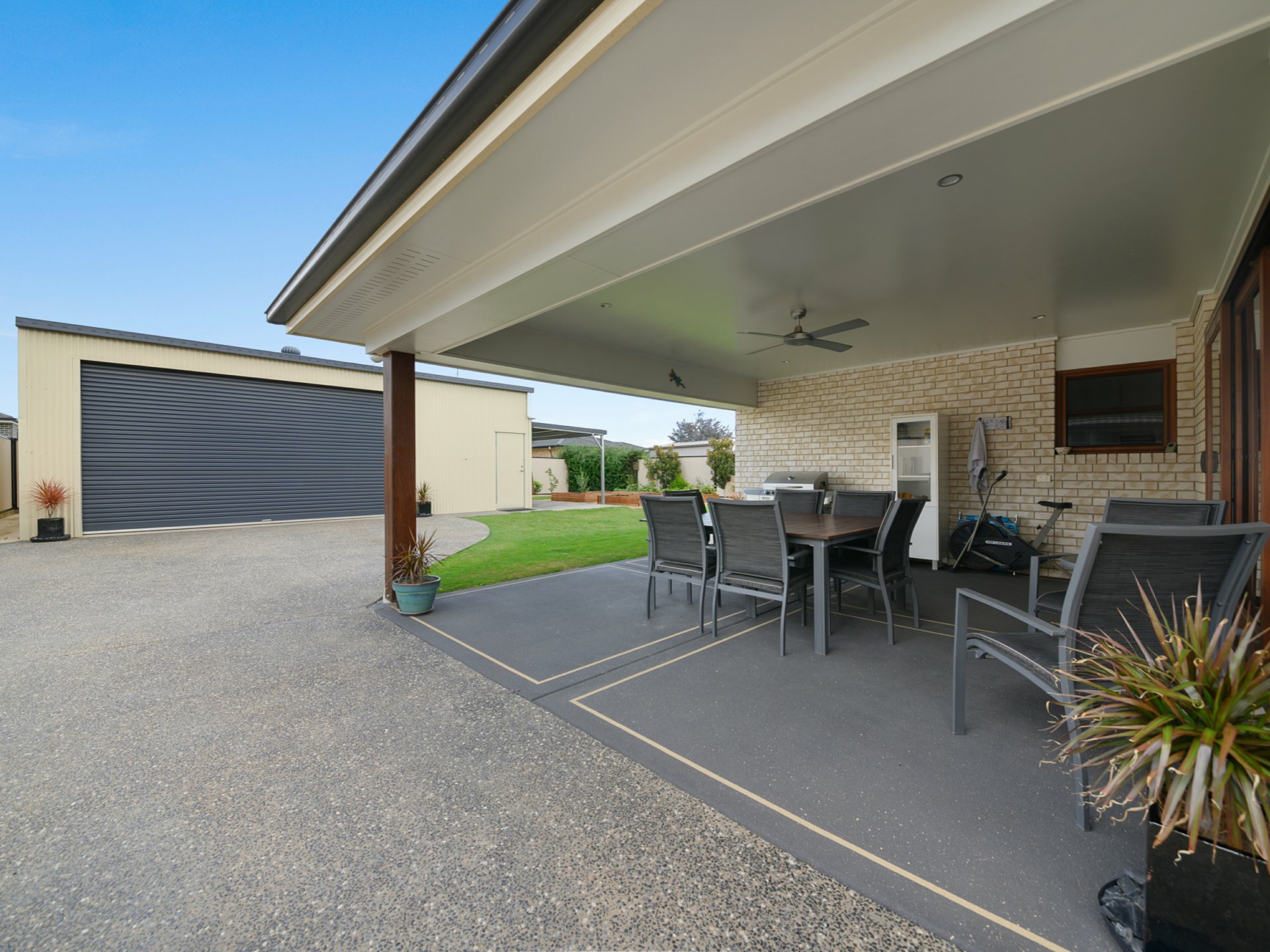 15 Lakeview Avenue, WARWICK