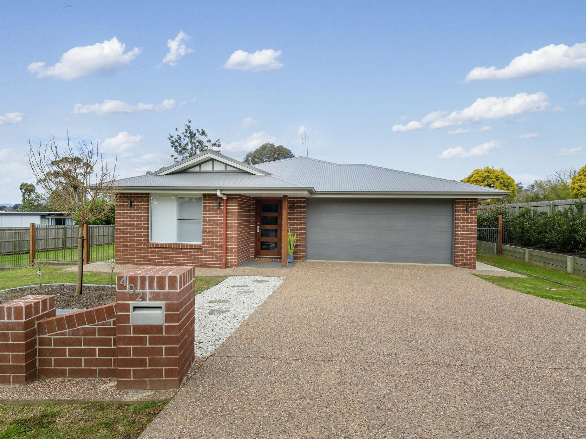 402 East Street, Warwick