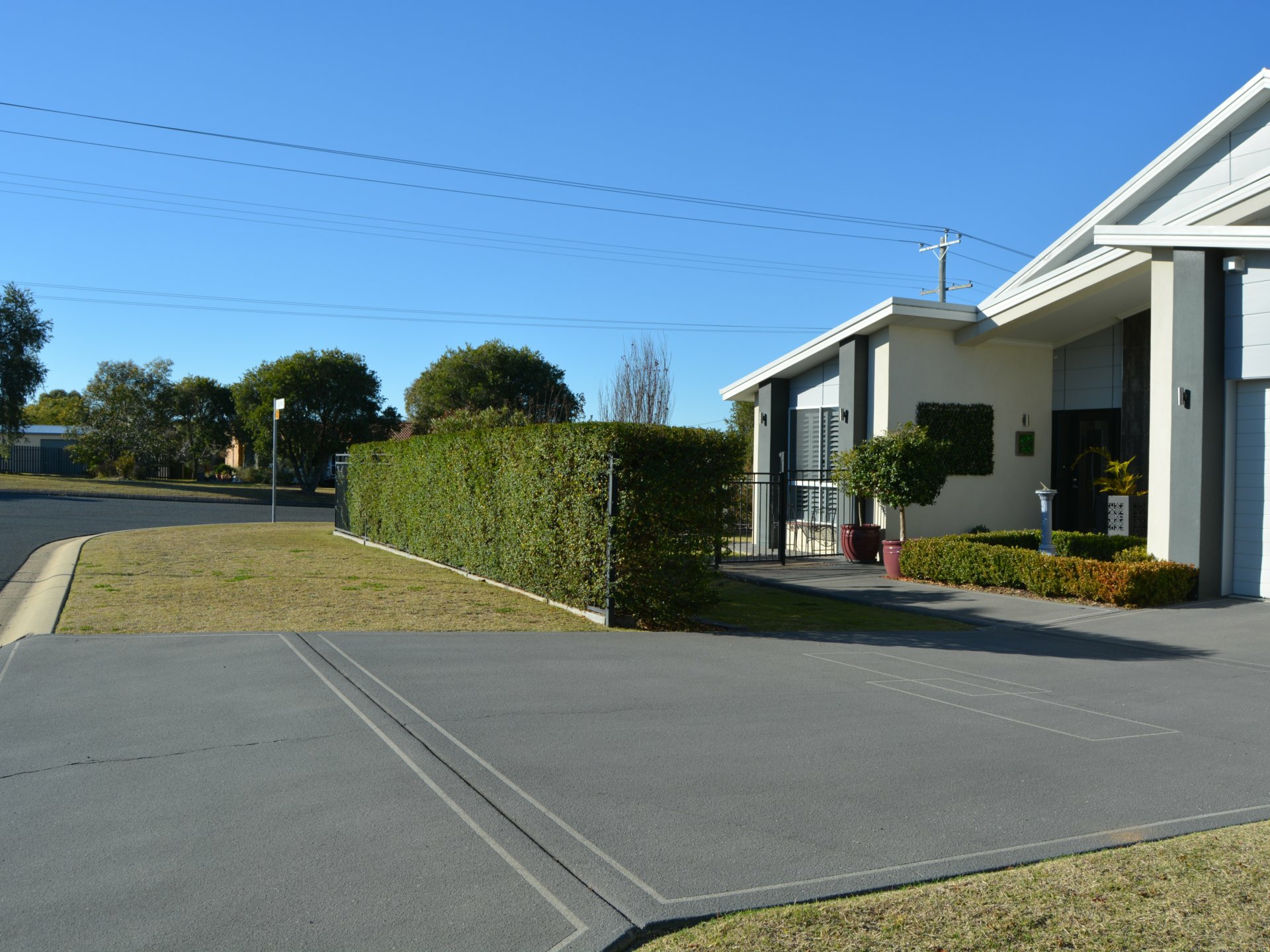 1 Ridgeview Road, WARWICK