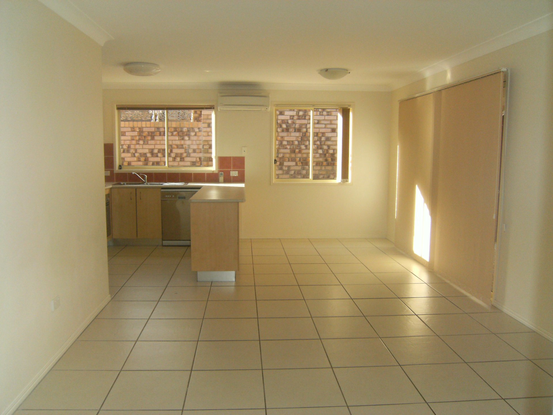 2/6 Bertram Street, WARWICK