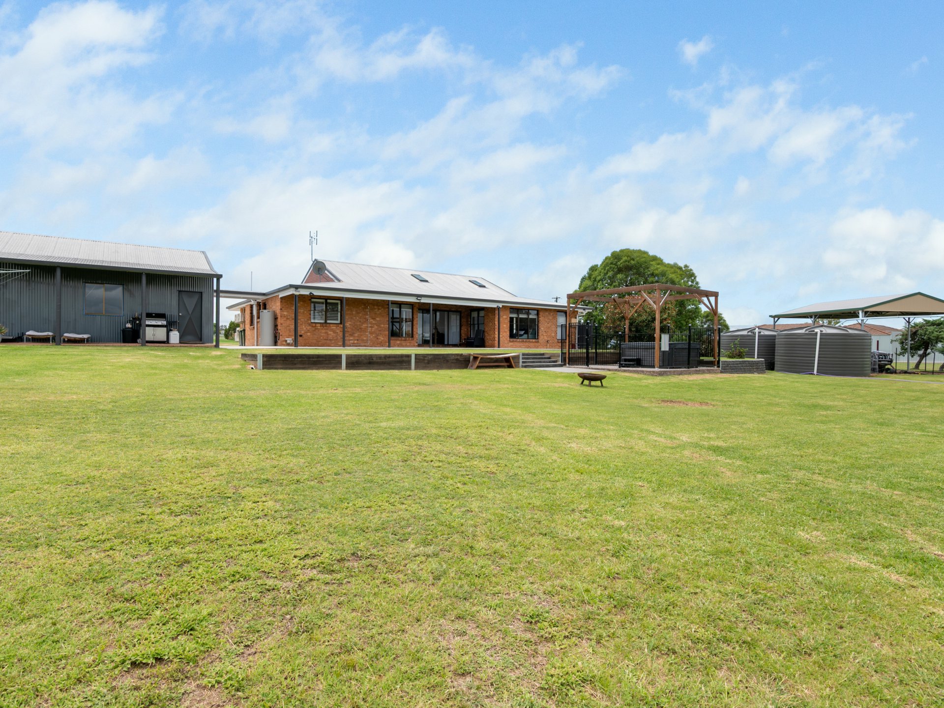 20 Hermay Court Rosenthal Heights QLD - Property Details - LJ Hooker