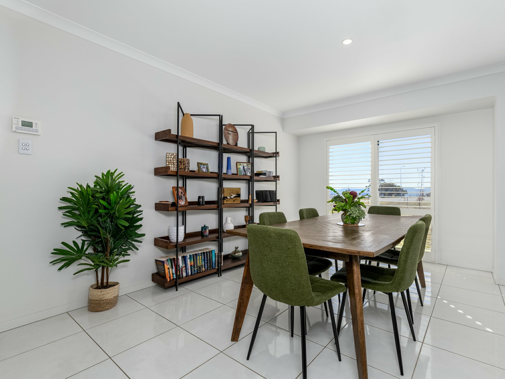 27 Amarina Avenue, SLADEVALE