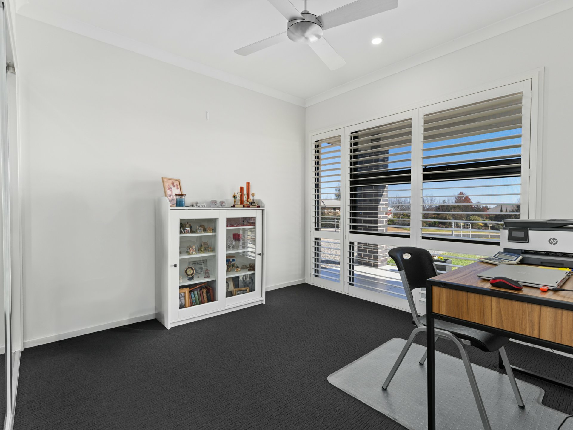 27 Amarina Avenue, SLADEVALE