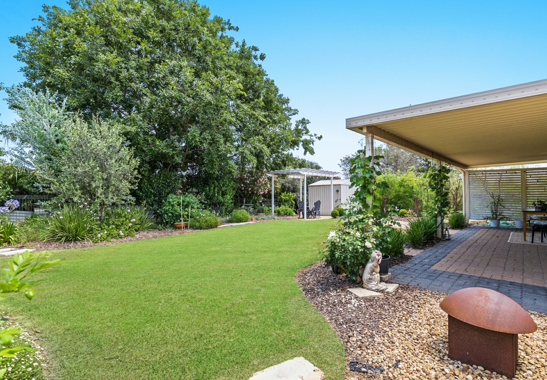 20 Fairway Drive, WARWICK