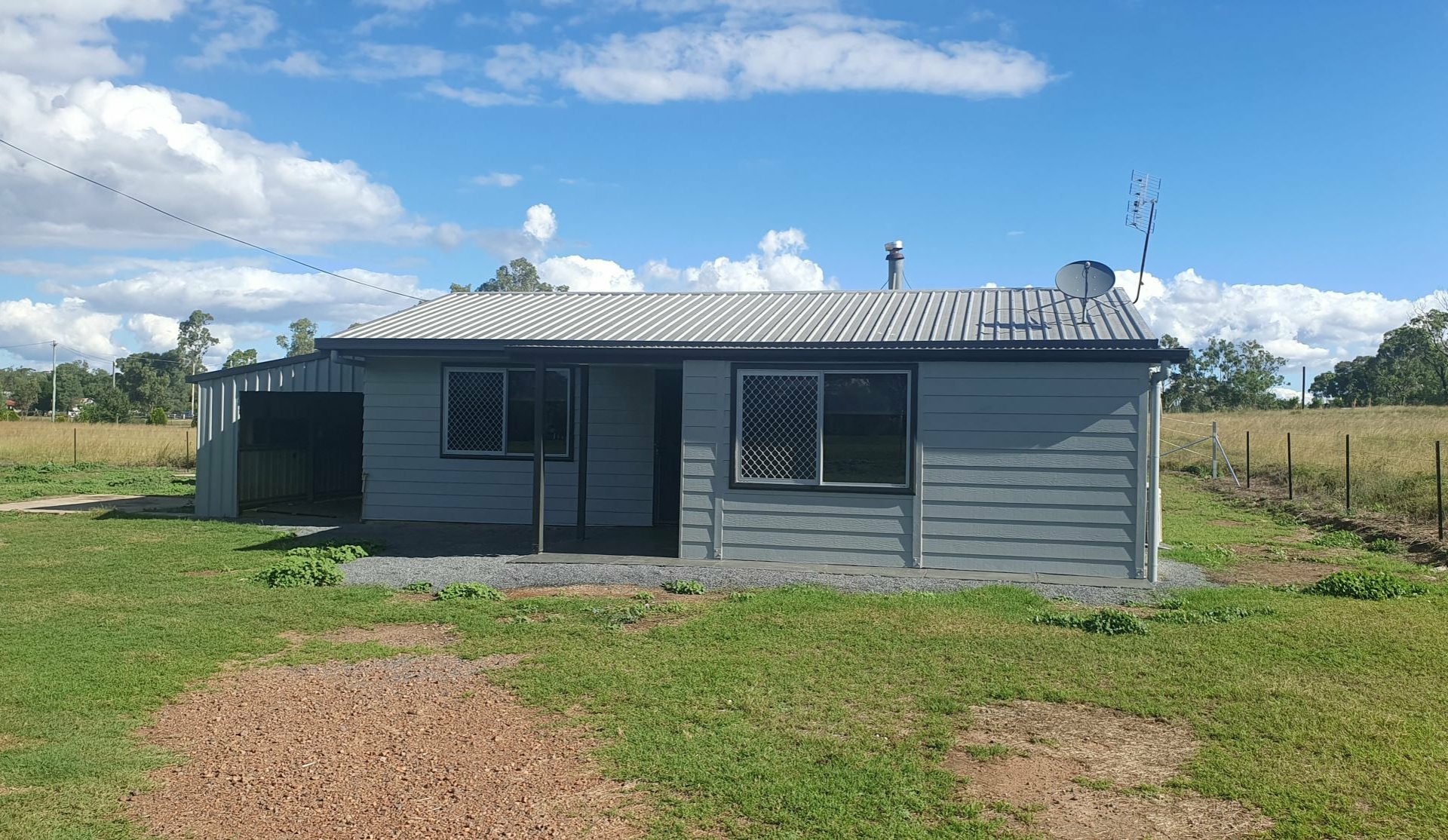 12 Lewis Street, LEYBURN