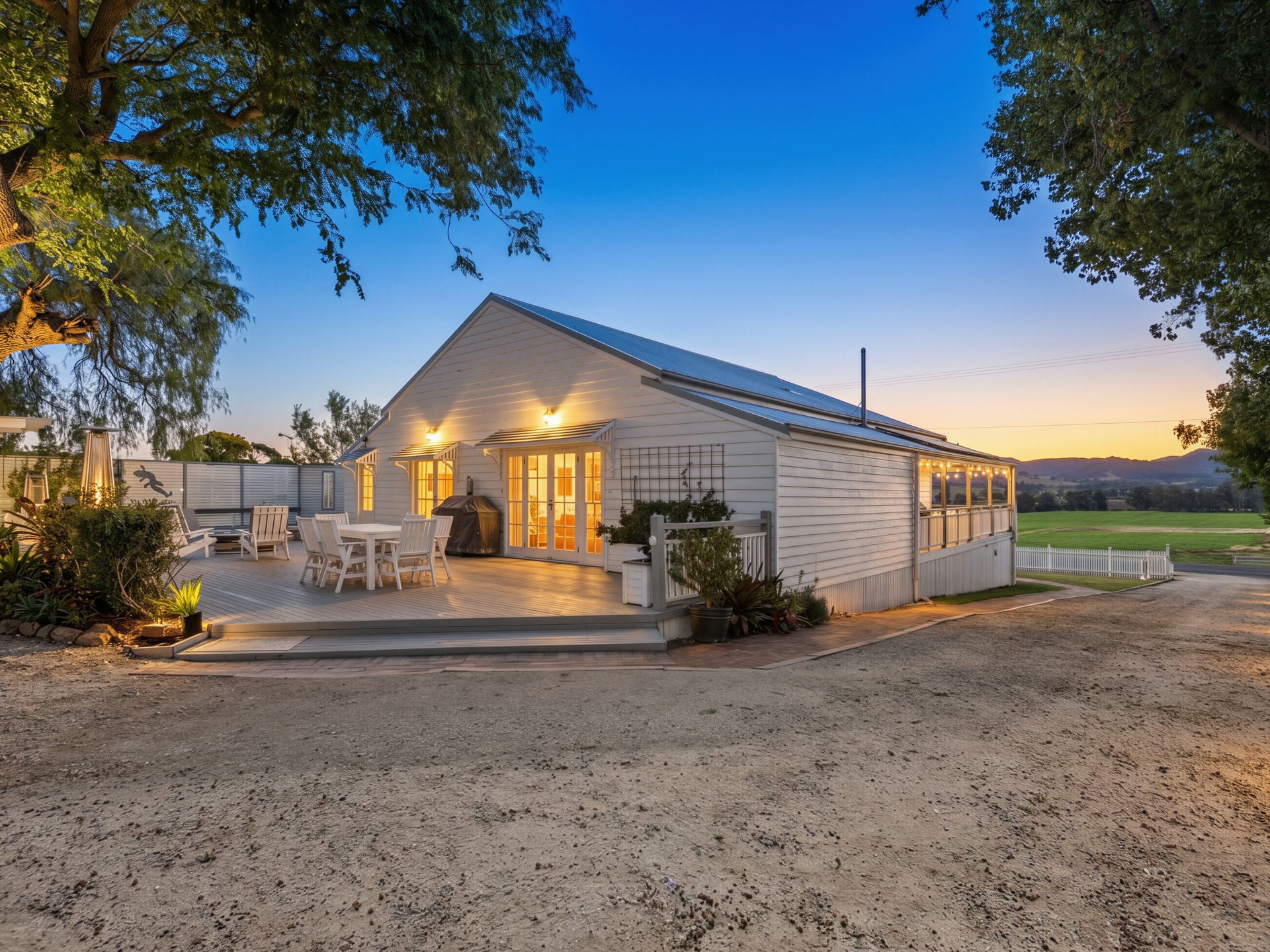 86 Acacia Street — photo from LJ Hooker Warwick