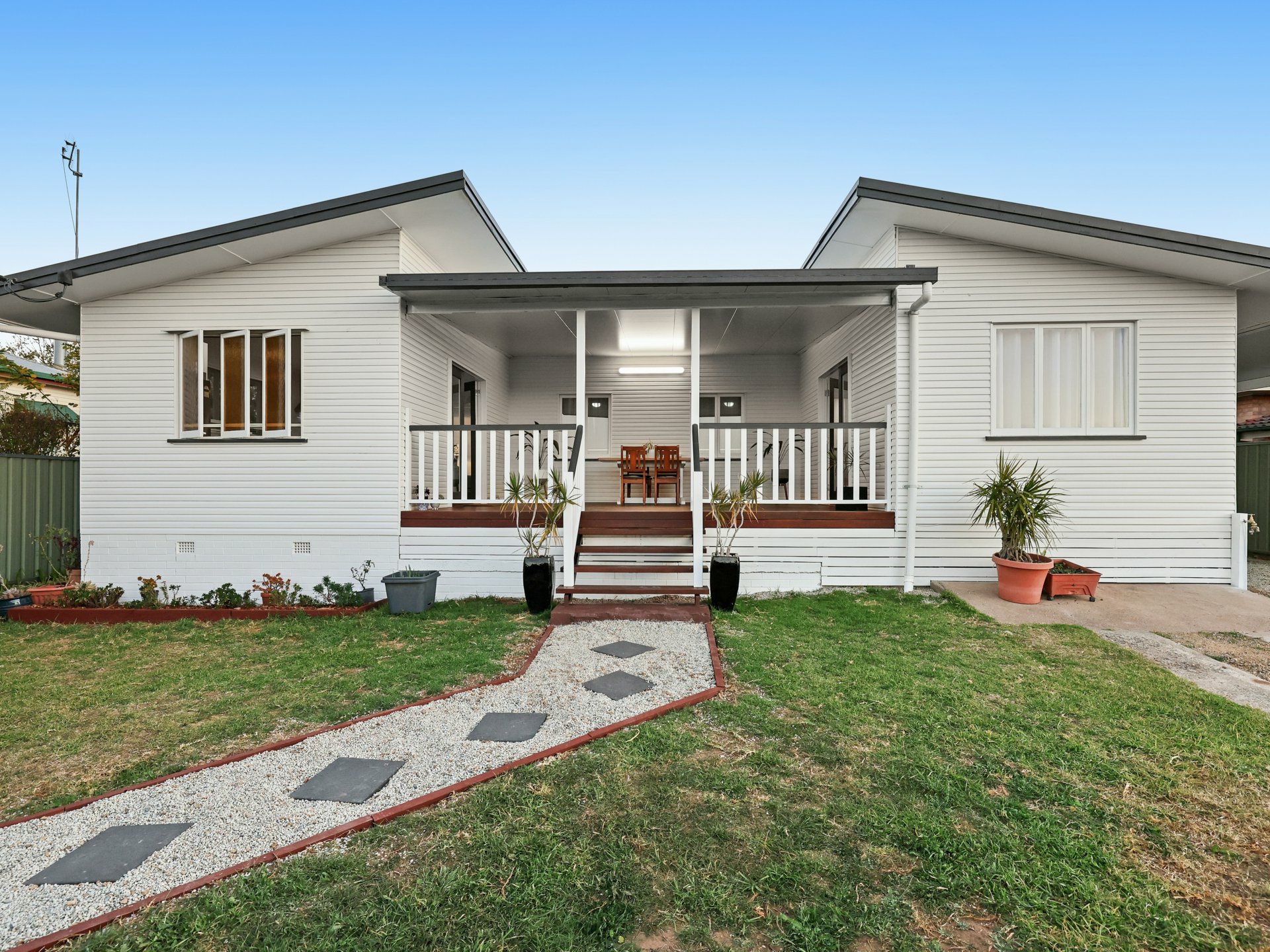 4 Hudson Street — photo from LJ Hooker Warwick