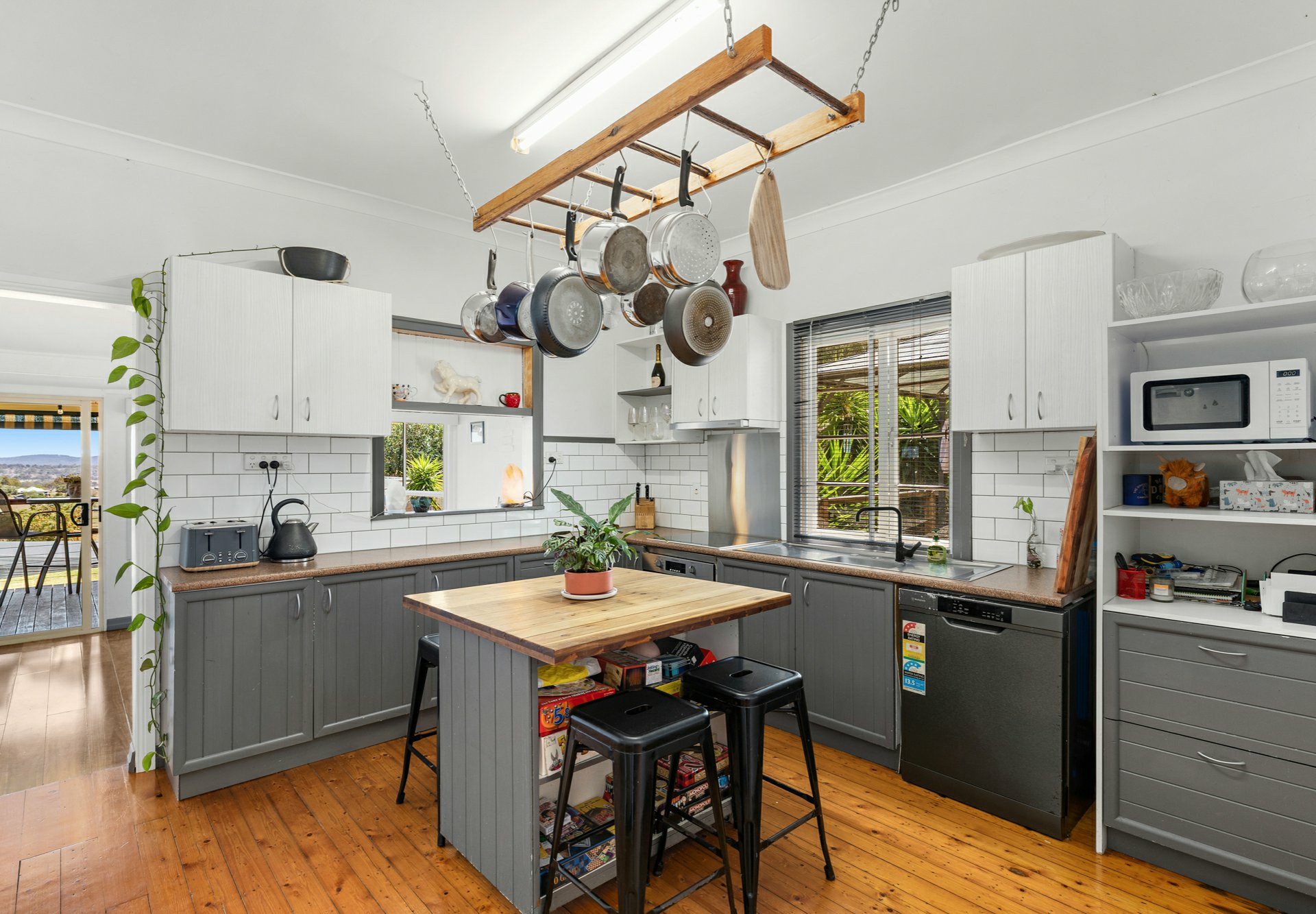 33 Everest Road — photo 12 of 27