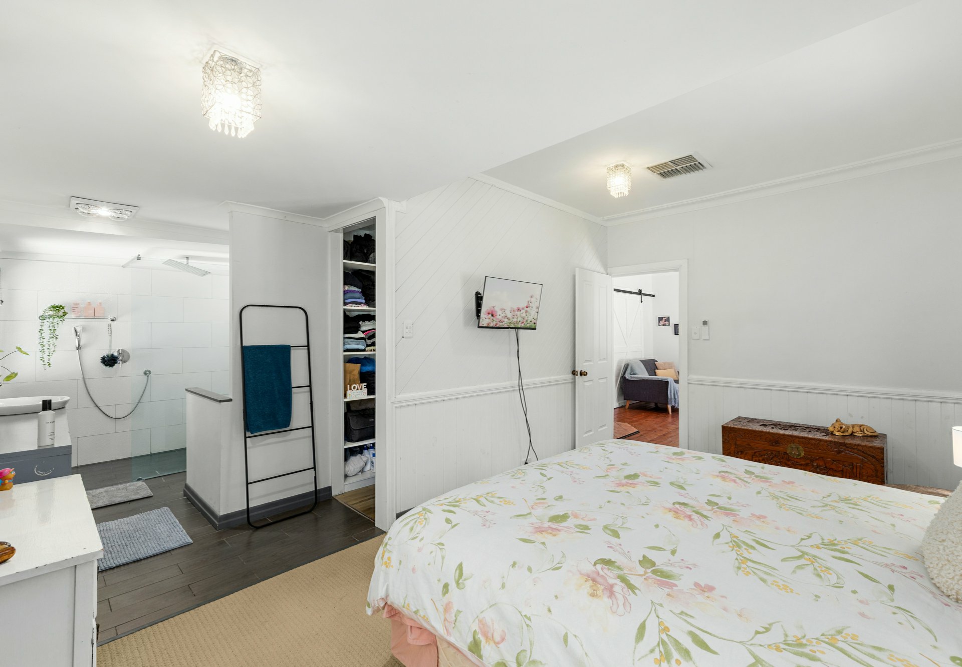 33 Everest Road — photo 18 of 27