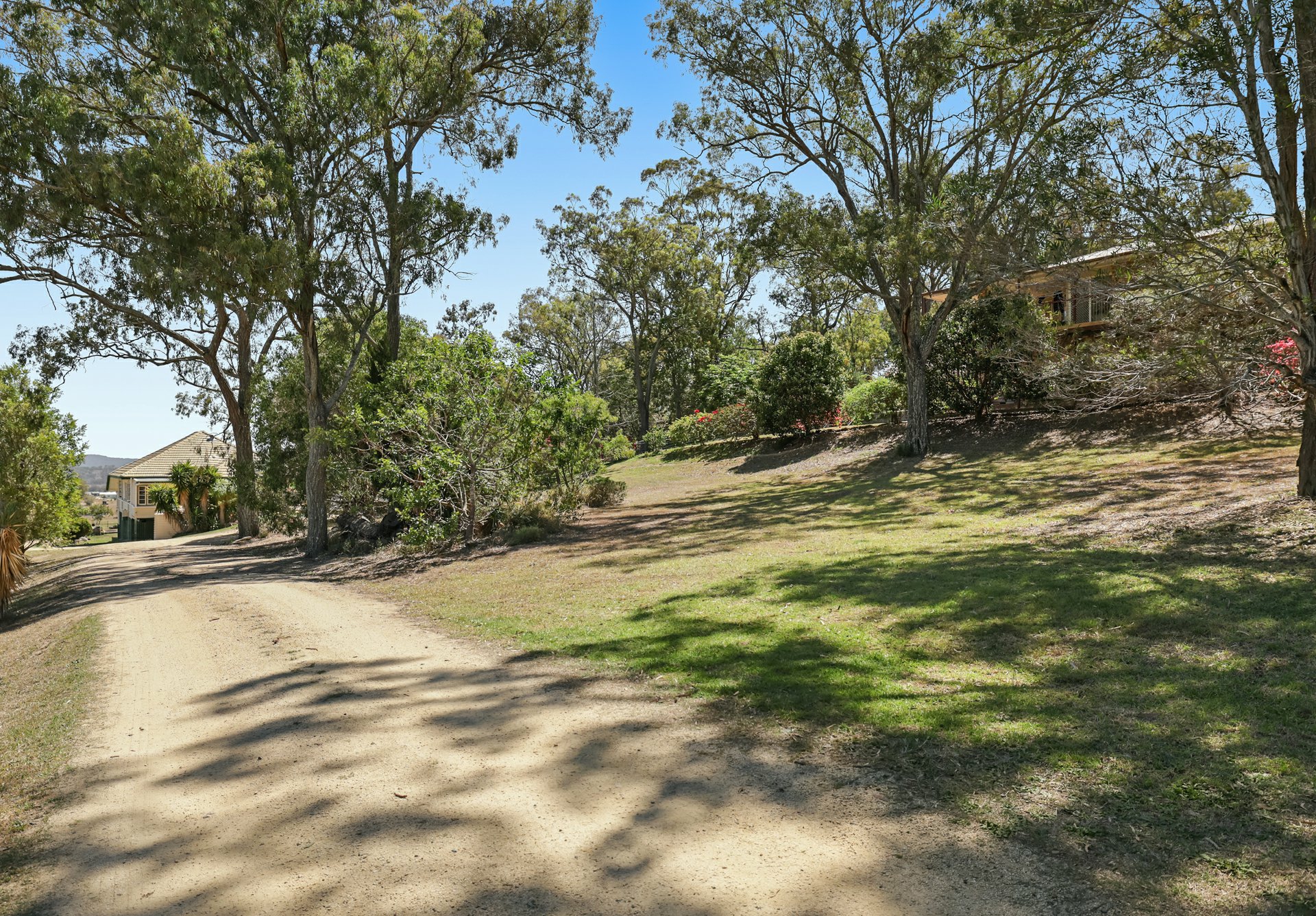 33 Everest Road — photo 26 of 27